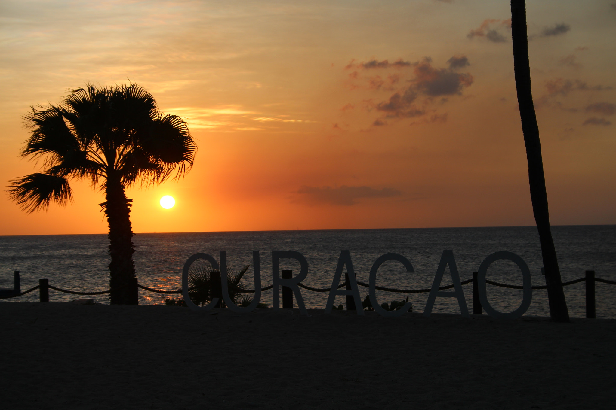Canon EF-S 18-55mm F3.5-5.6 sample photo. Curacao photography