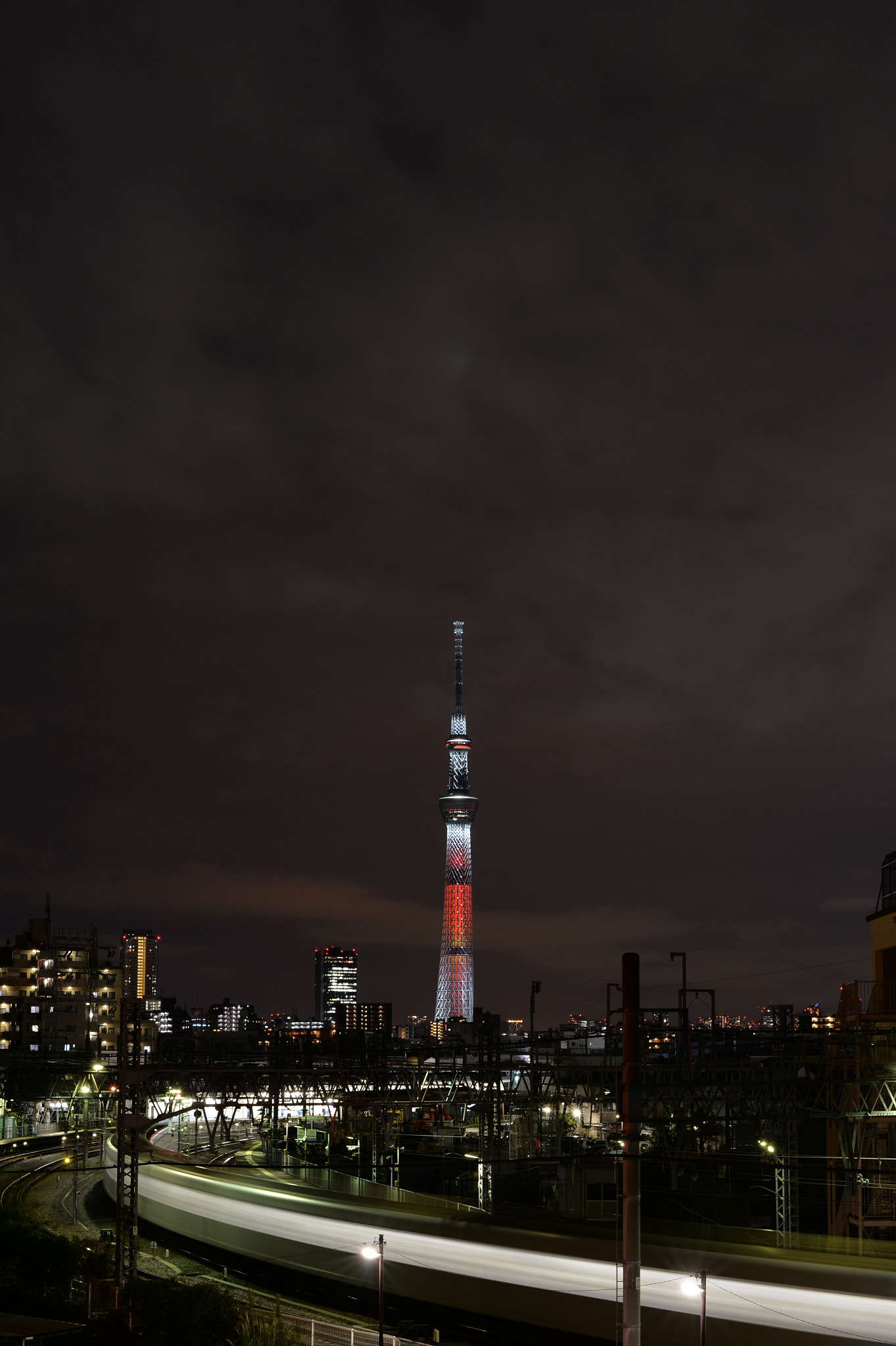 Nikon Df + Nikon AF-S Nikkor 58mm F1.4G sample photo. Tokyo sky tree photography