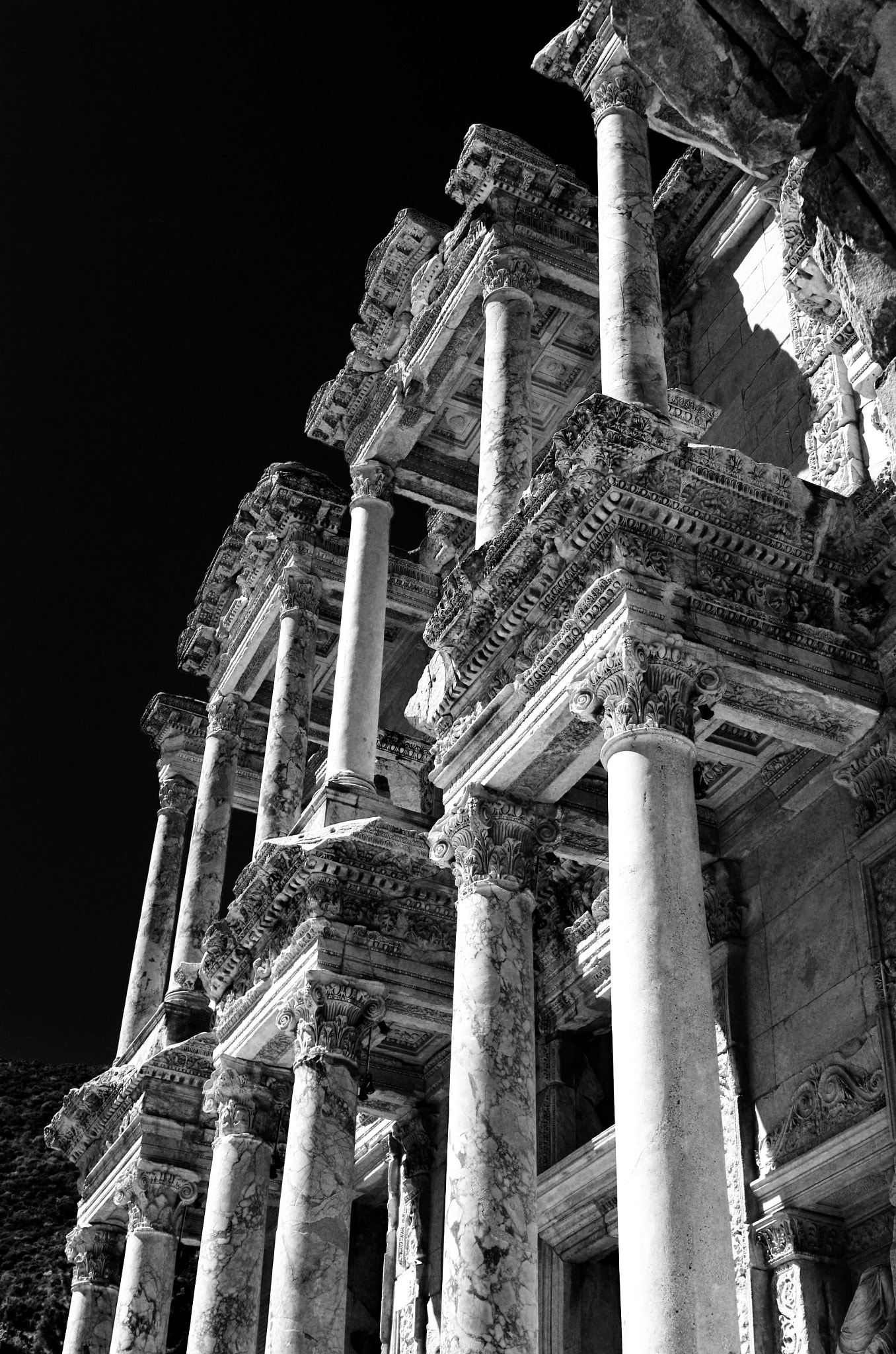 Nikon AF-S Nikkor 70-200mm F4G ED VR sample photo. Ephesus photography