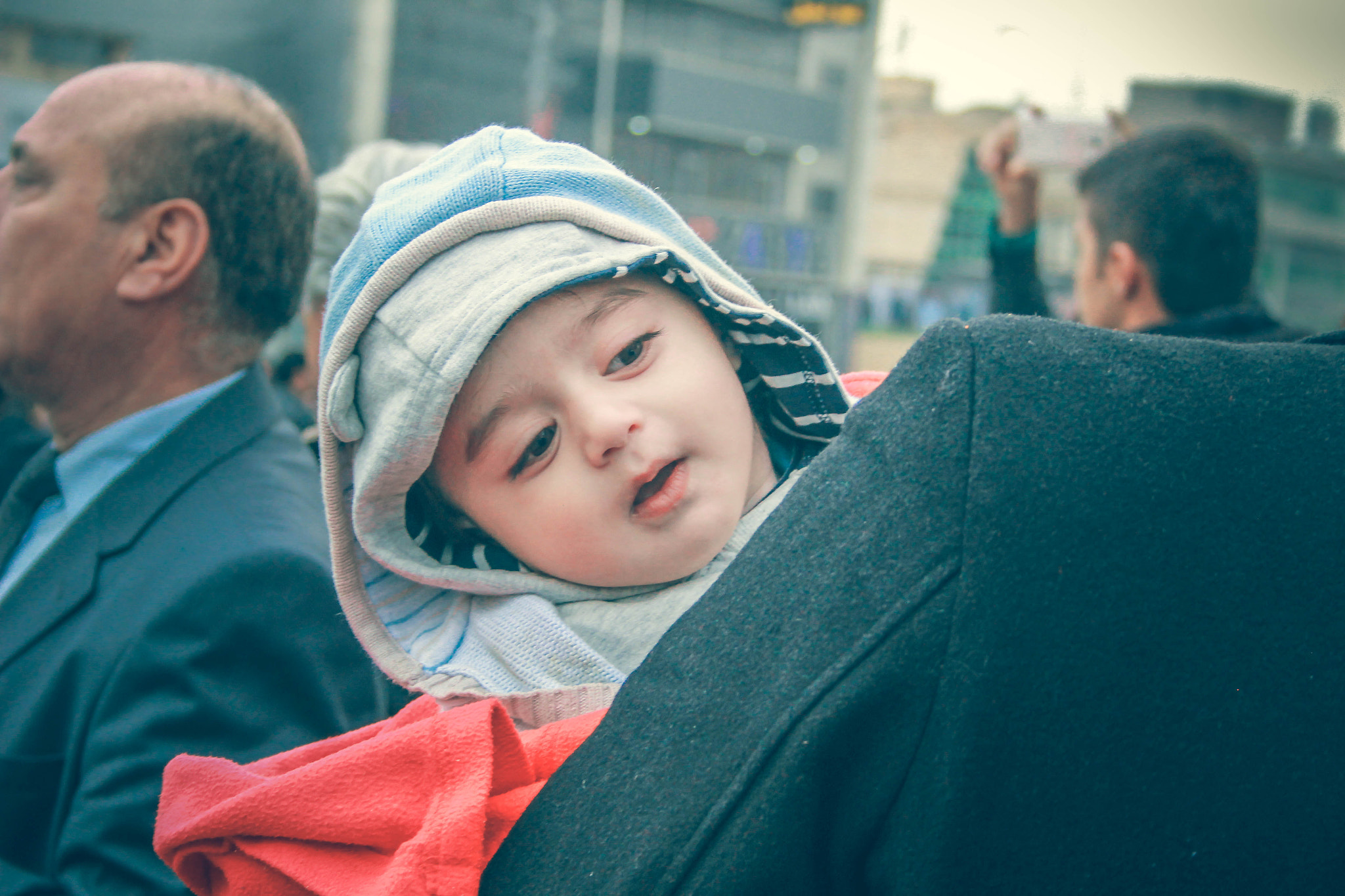 Canon EF-S 18-55mm F3.5-5.6 sample photo. A baby from the street... photography