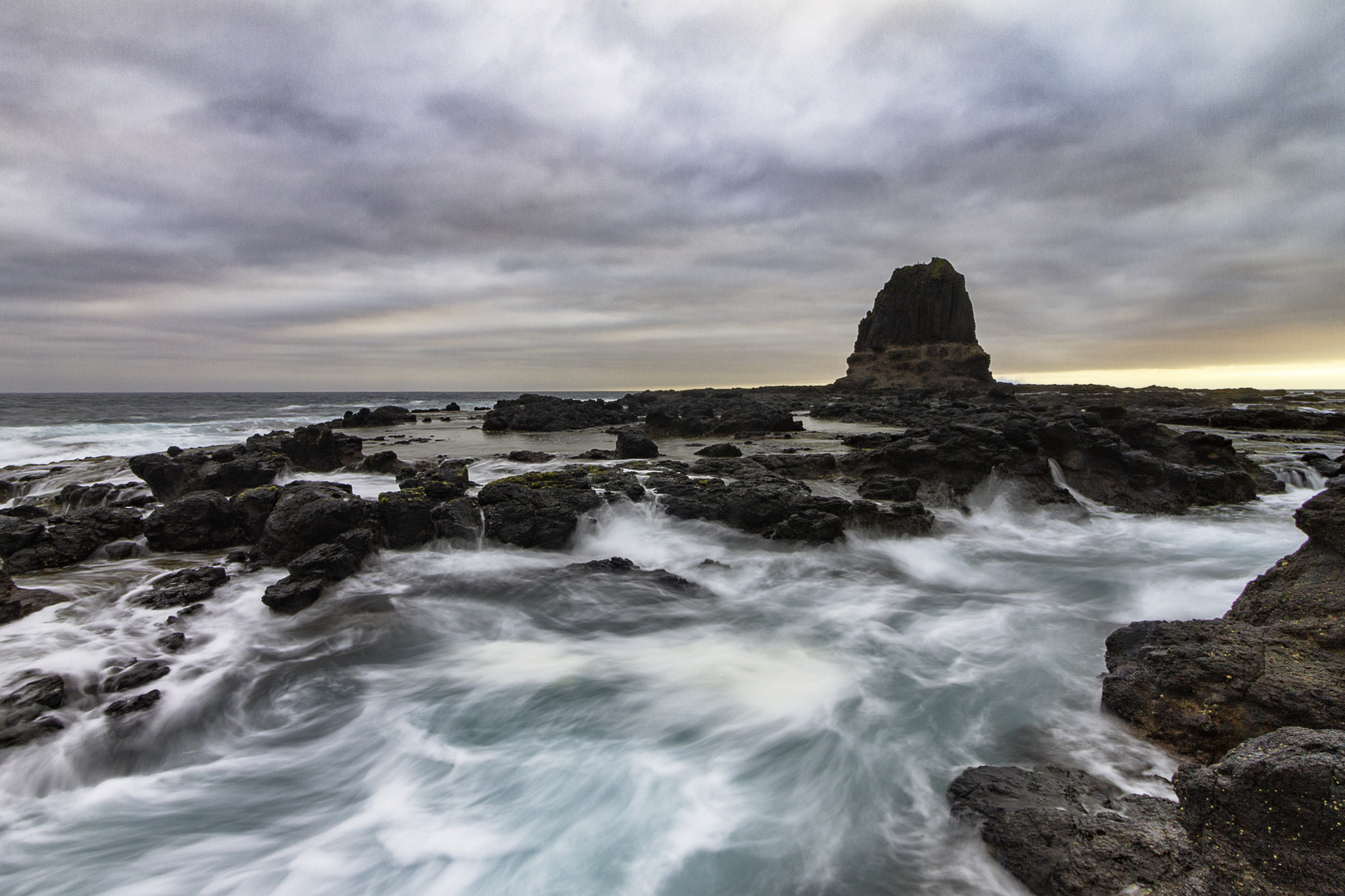 Canon EF-S 10-22mm F3.5-4.5 USM sample photo. Moody pulpit rock photography