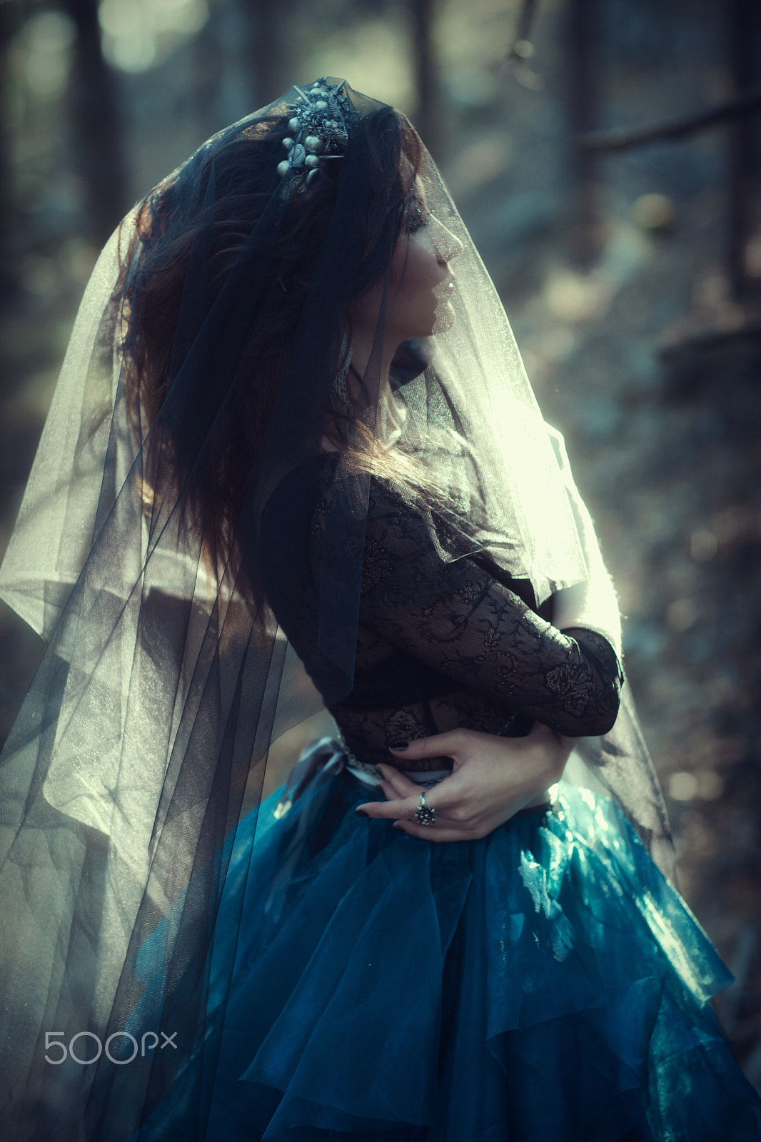Canon EF 85mm F1.2 sample photo. Forest woman photography