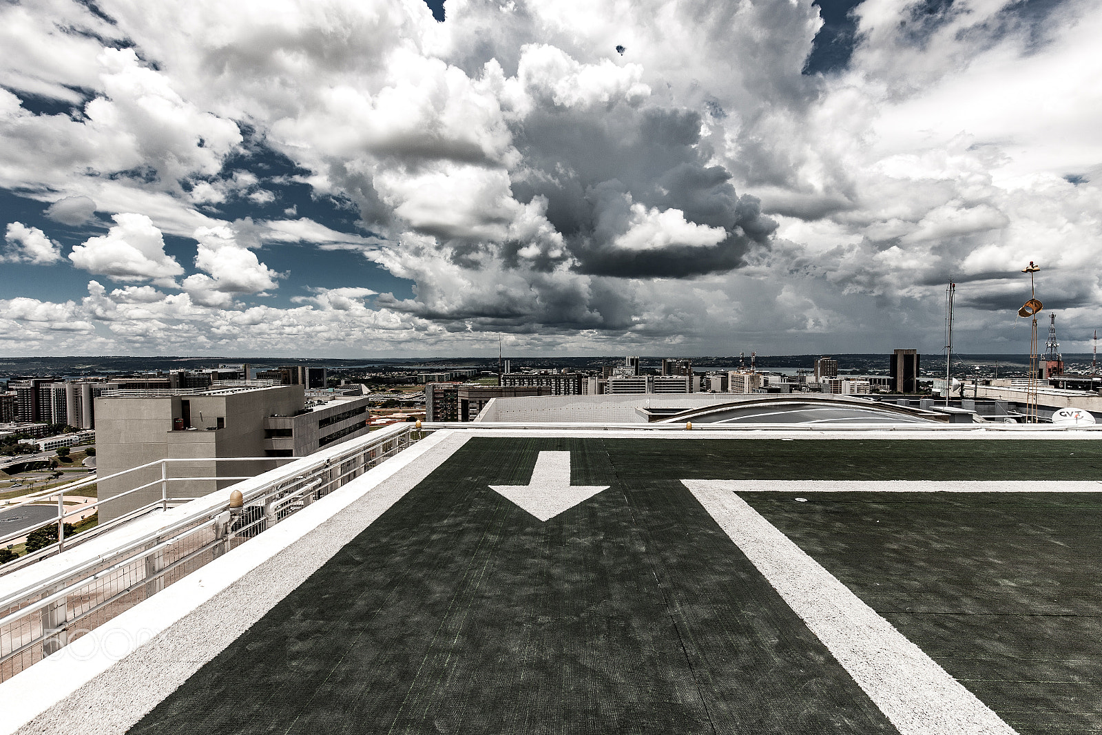 Canon EOS-1Ds Mark III sample photo. Clouds photography