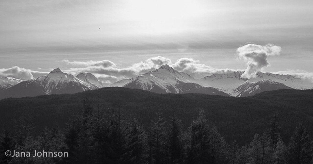 Canon EOS 1200D (EOS Rebel T5 / EOS Kiss X70 / EOS Hi) sample photo. Tantalus range british columbia photography