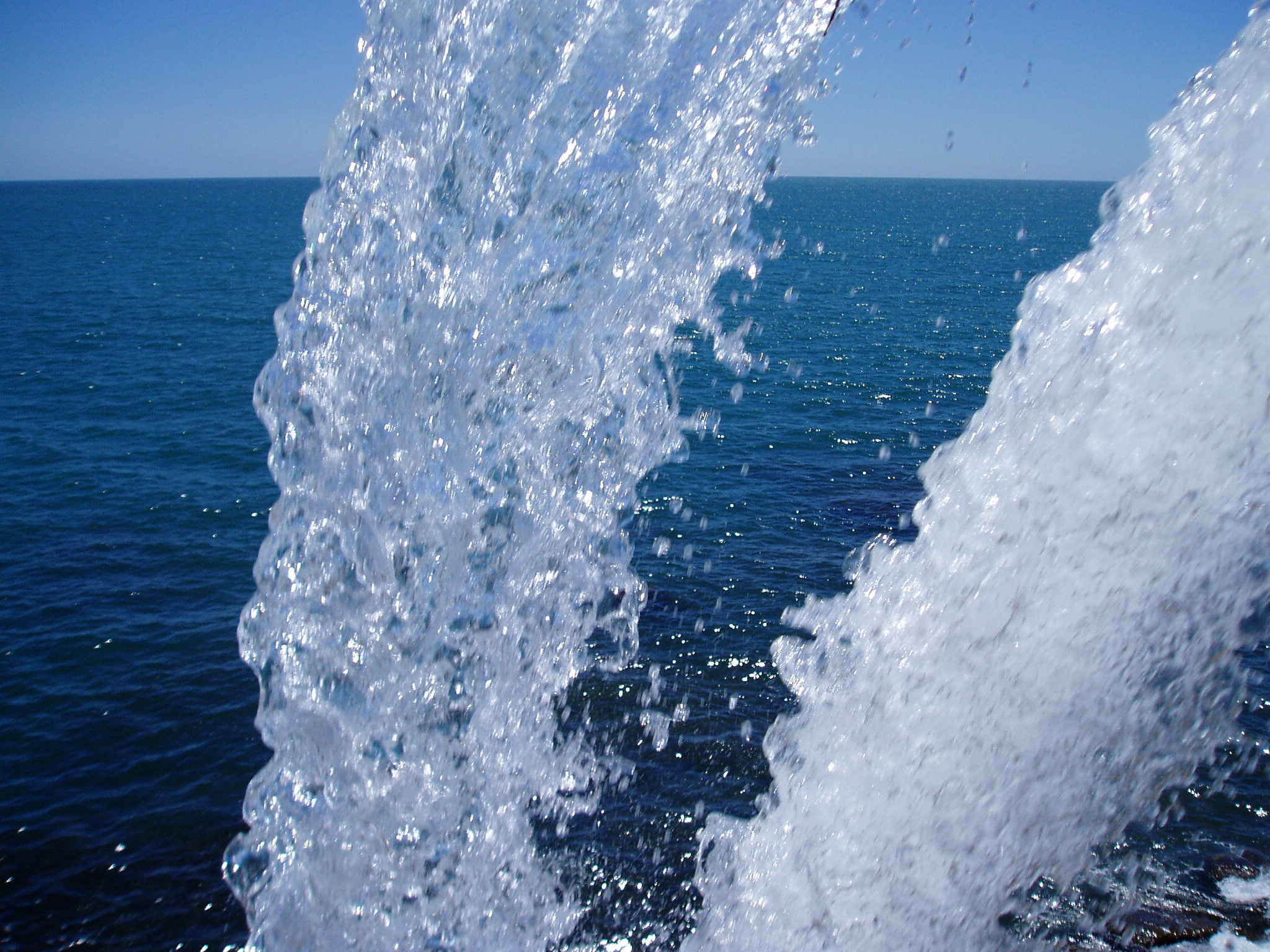 Olympus u10D,S300D,u300D sample photo. Chorros en el estrecho??? photography