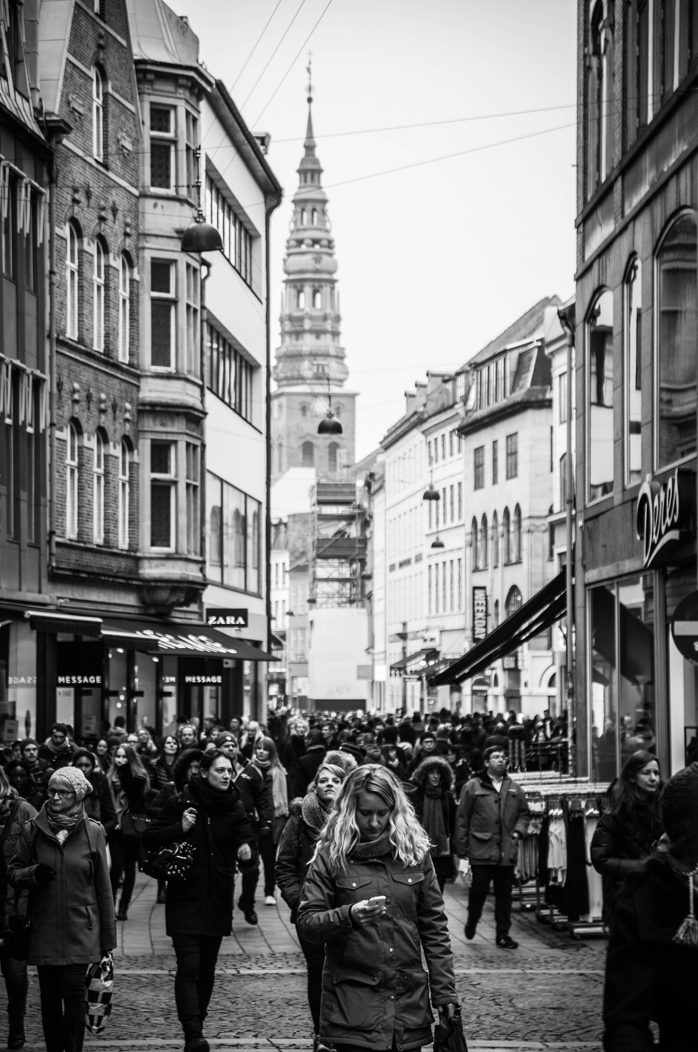 Sigma 17-70mm F2.8-4 DC Macro OS HSM | C sample photo. Copenhagen photography