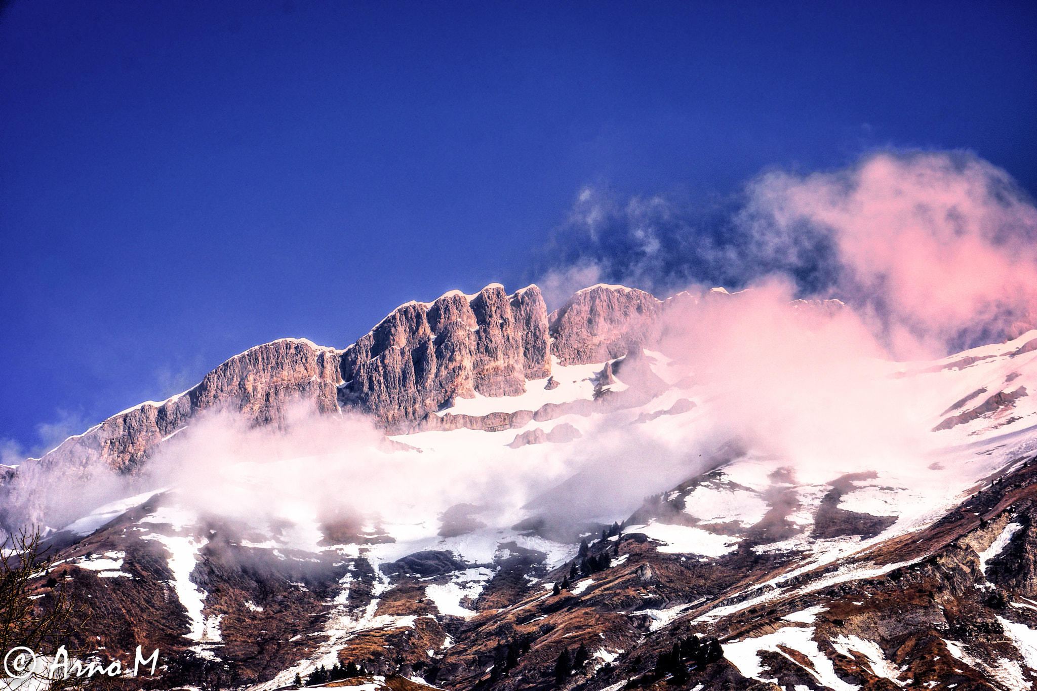 Sony Alpha NEX-7 + Sony Vario-Tessar T* E 16-70mm F4 ZA OSS sample photo. The aravis photography