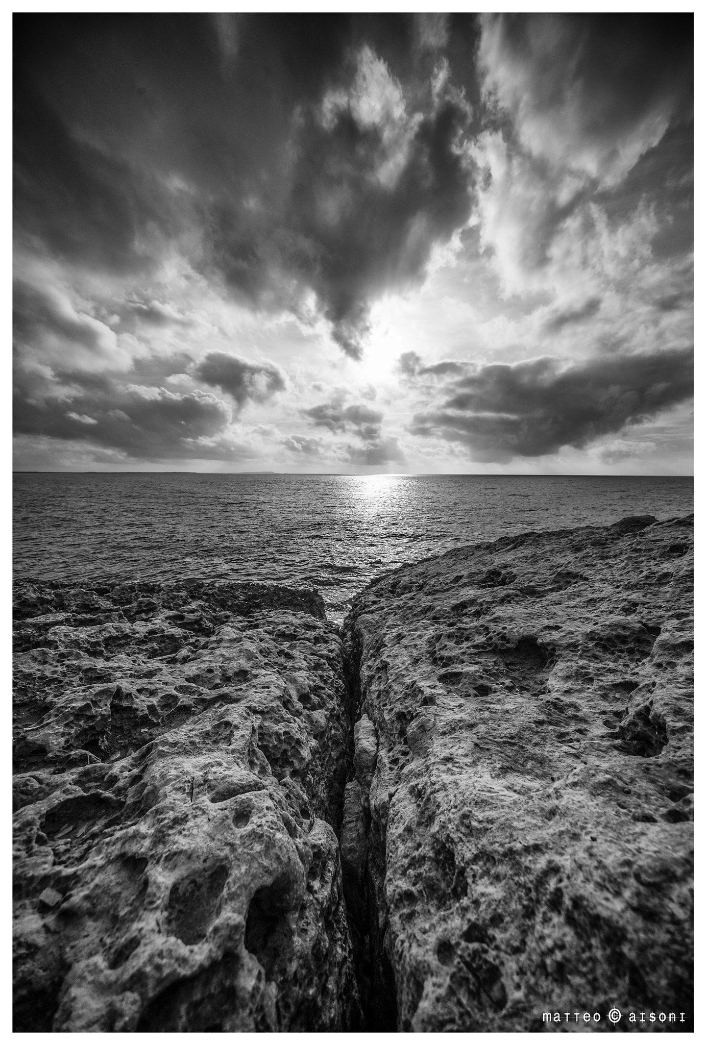 Sigma 12-24mm F4.5-5.6 EX DG Aspherical HSM sample photo. Bw photography