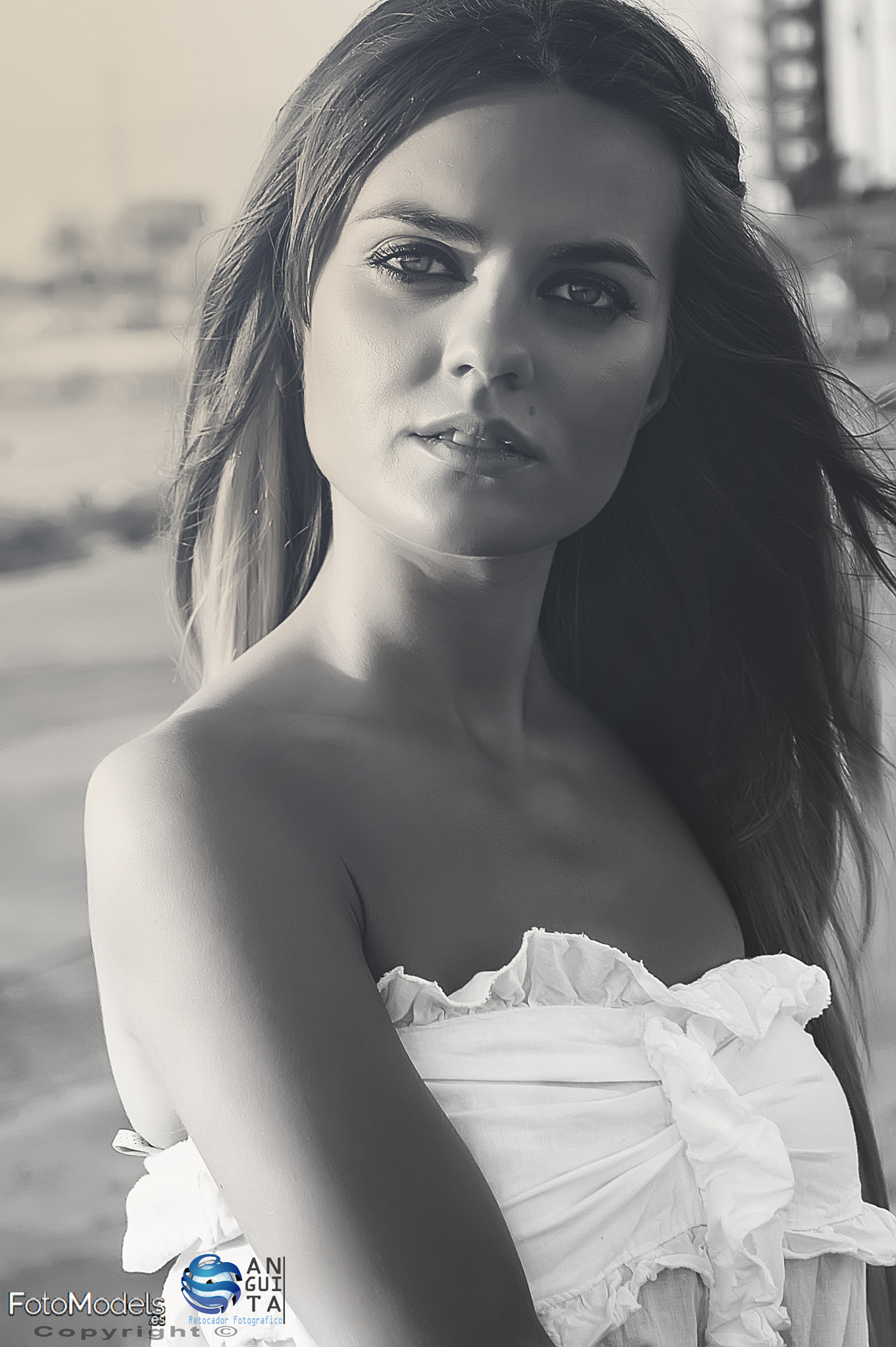 AF Zoom-Nikkor 28-80mm f/3.3-5.6G sample photo. Modelo: maria ayala lborra photography