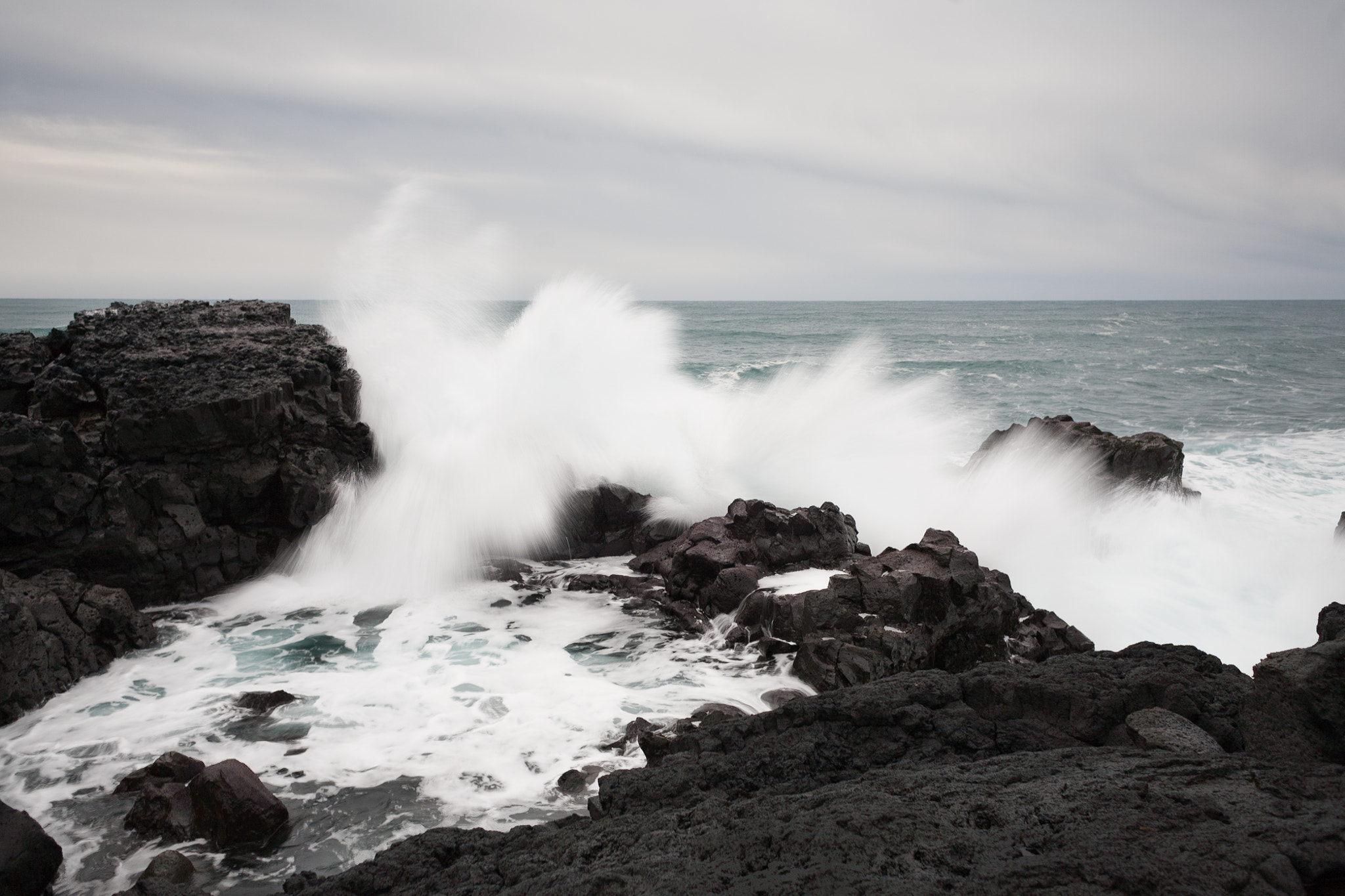 Canon EOS 5D + Canon EF 28mm F1.8 USM sample photo. Powerful waves, reykjanes iceland photography