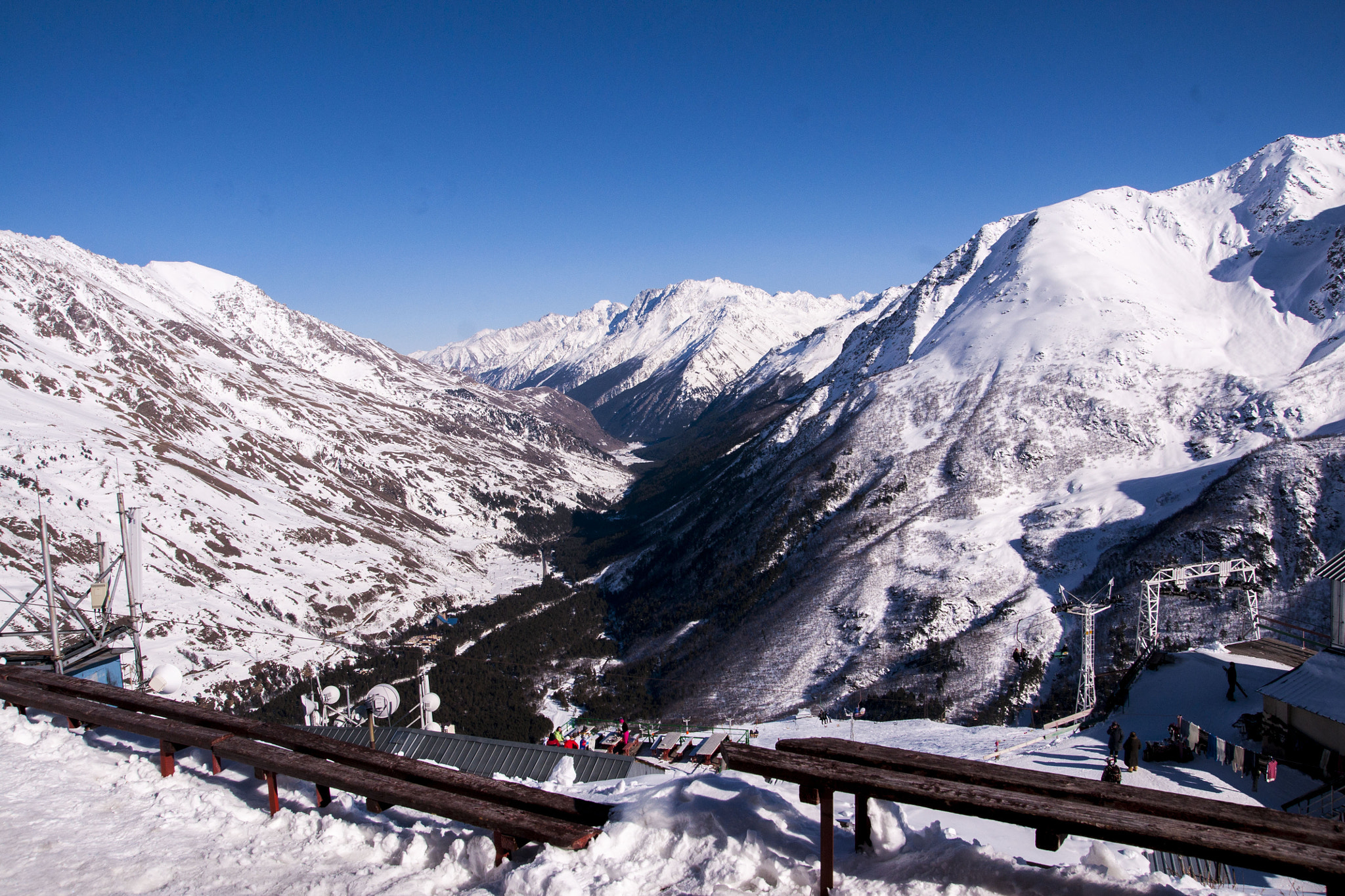 Sony Alpha DSLR-A700 sample photo. Moutains photography