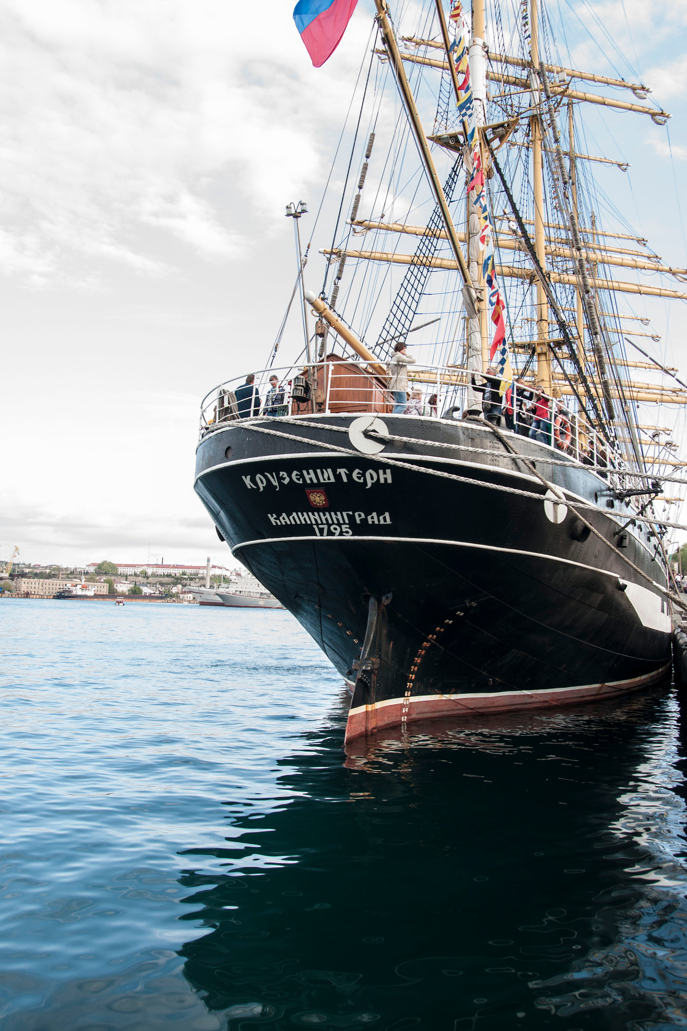 Sony Alpha DSLR-A700 sample photo. Ship photography