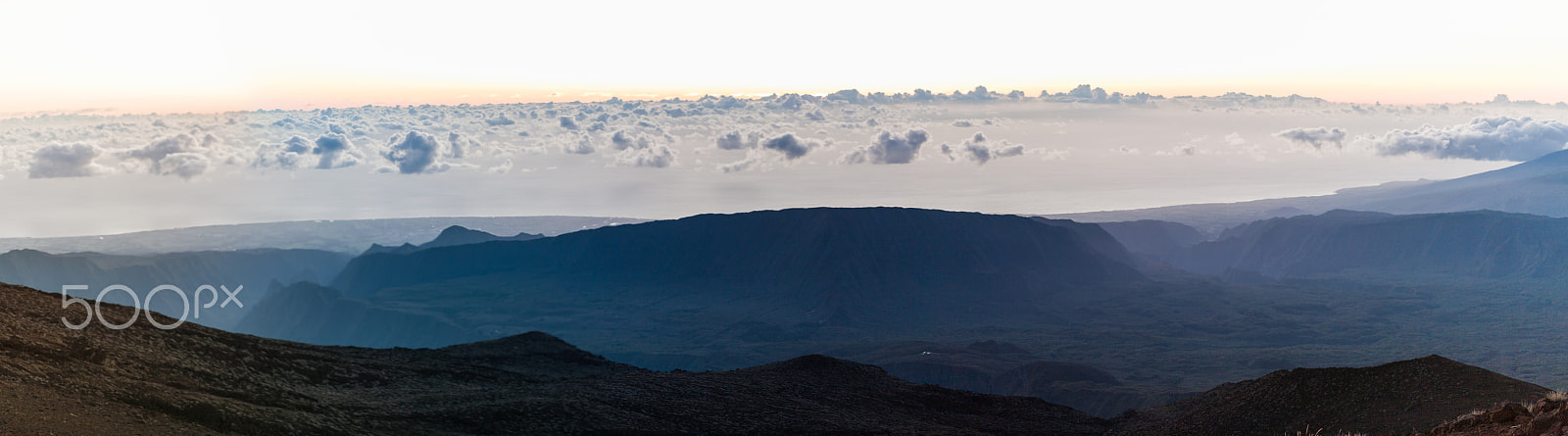 Sigma 18-35mm f/1.8 DC HSM sample photo. Sunrise from piton des neiges photography