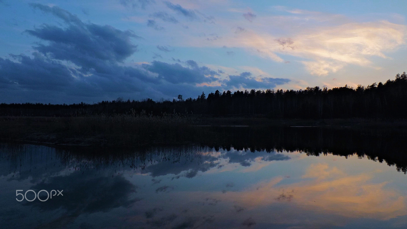 Fujifilm FinePix SL260 sample photo. A quiet evening on the lake photography