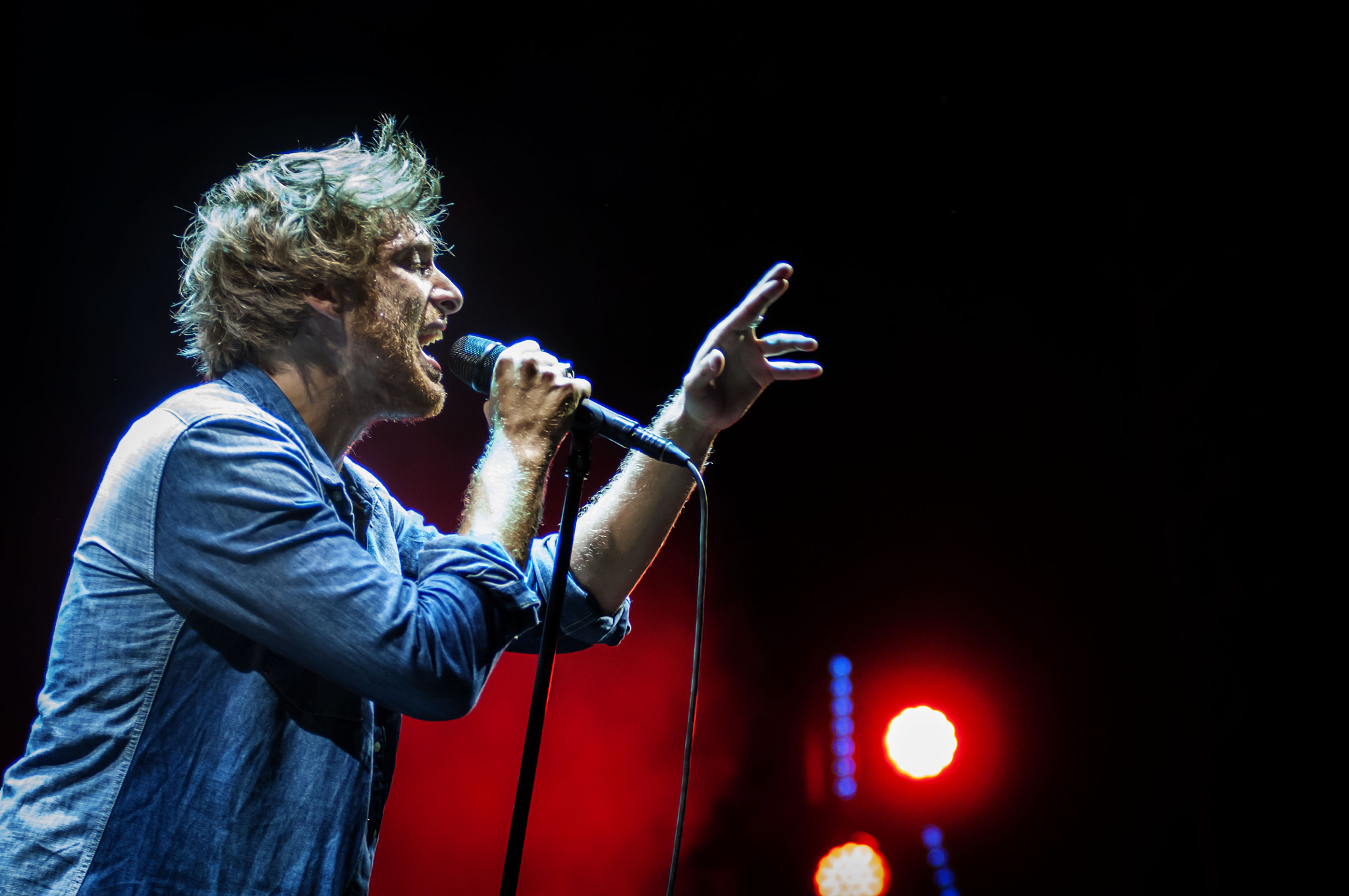 AF Zoom-Nikkor 80-200mm f/2.8 ED sample photo. Paolo nutini live concert in lucca photography