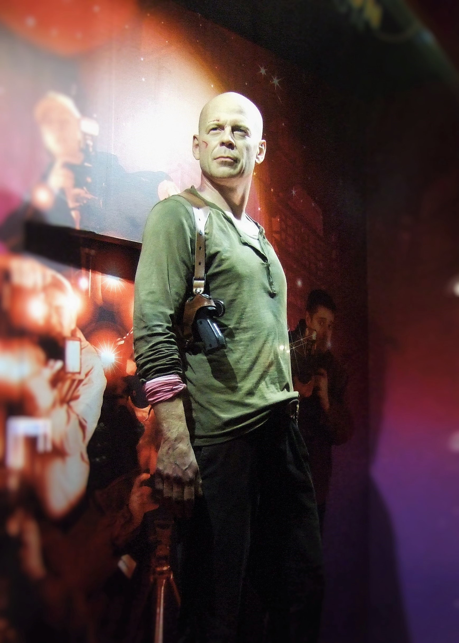 Fujifilm FinePix F31fd sample photo. Bruce willis photography