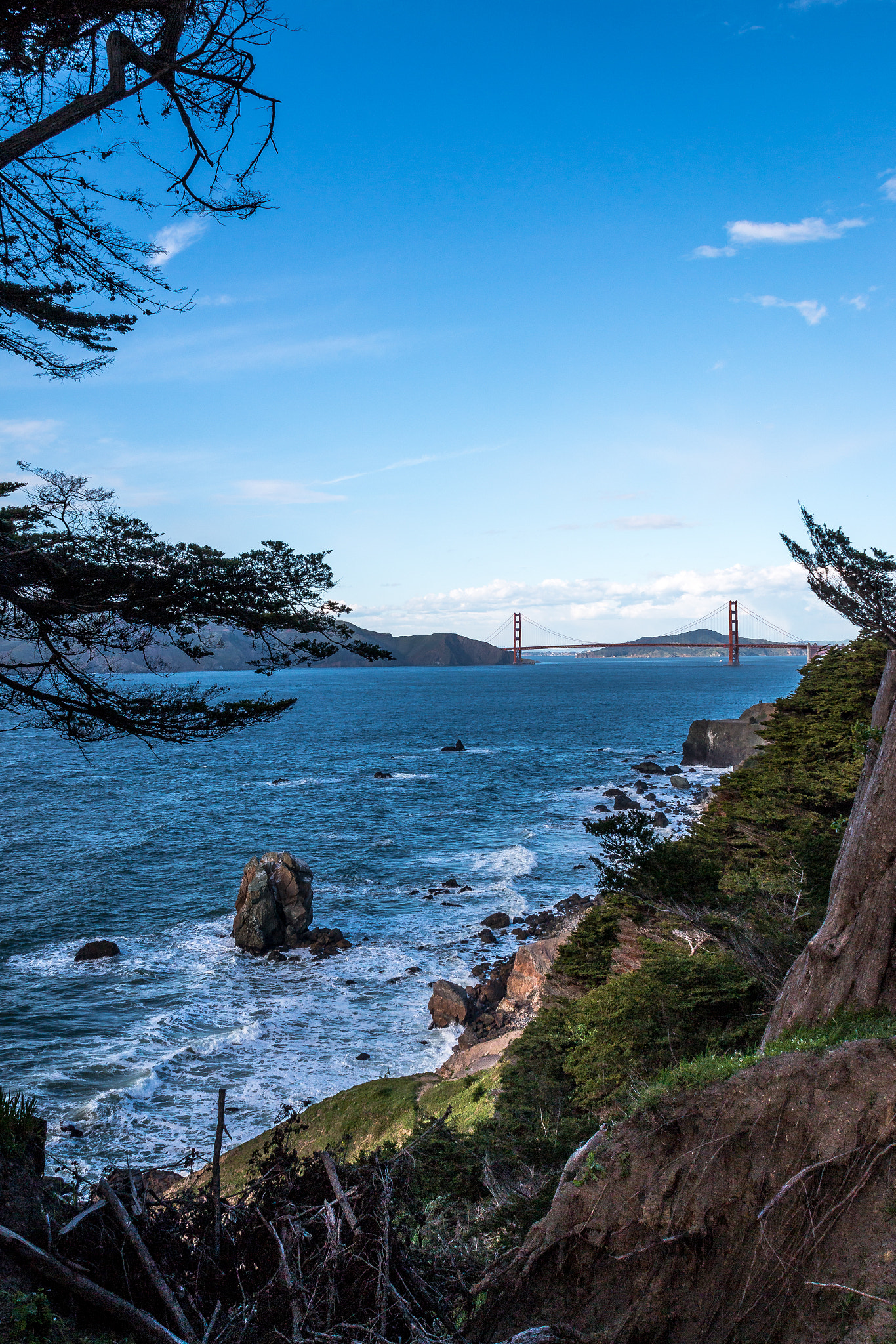 Canon EF 20mm F2.8 USM sample photo. The gate photography