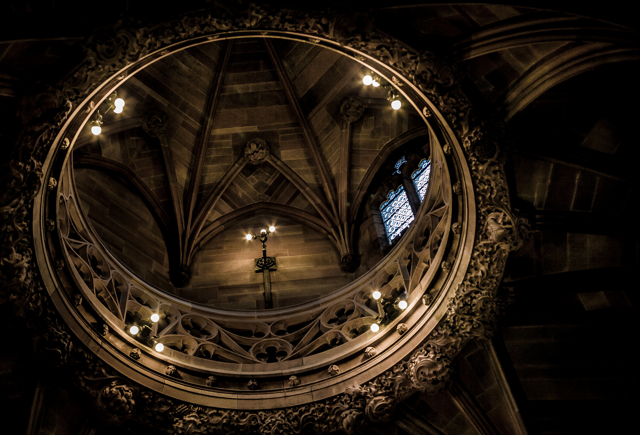 Canon EOS 5D + Canon EF 50mm F2.5 Macro sample photo. The john rylands library photography