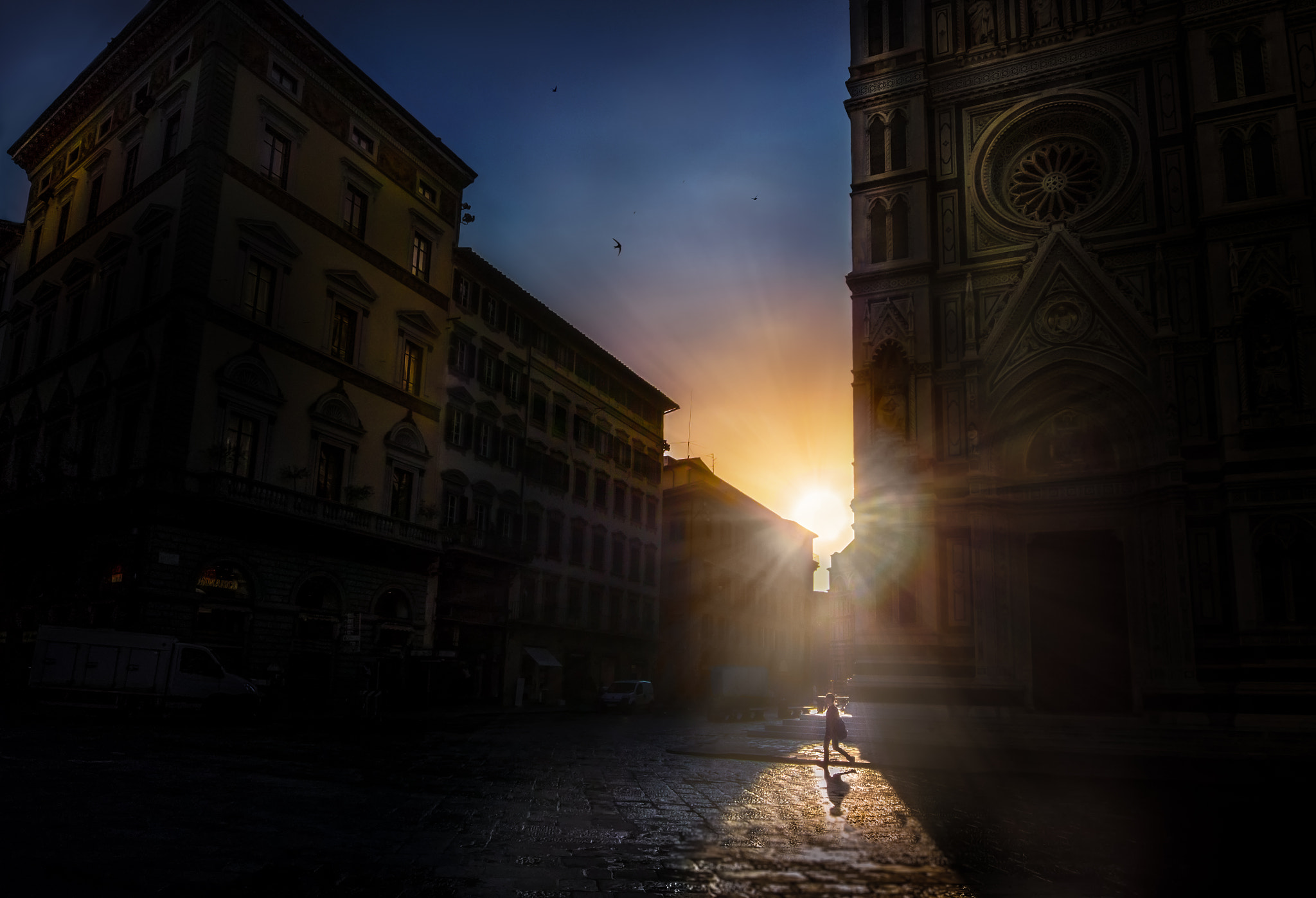 Nikon 1 Nikkor VR 6.7-13mm F3.5-5.6 sample photo. Firenze, 7:12 am photography