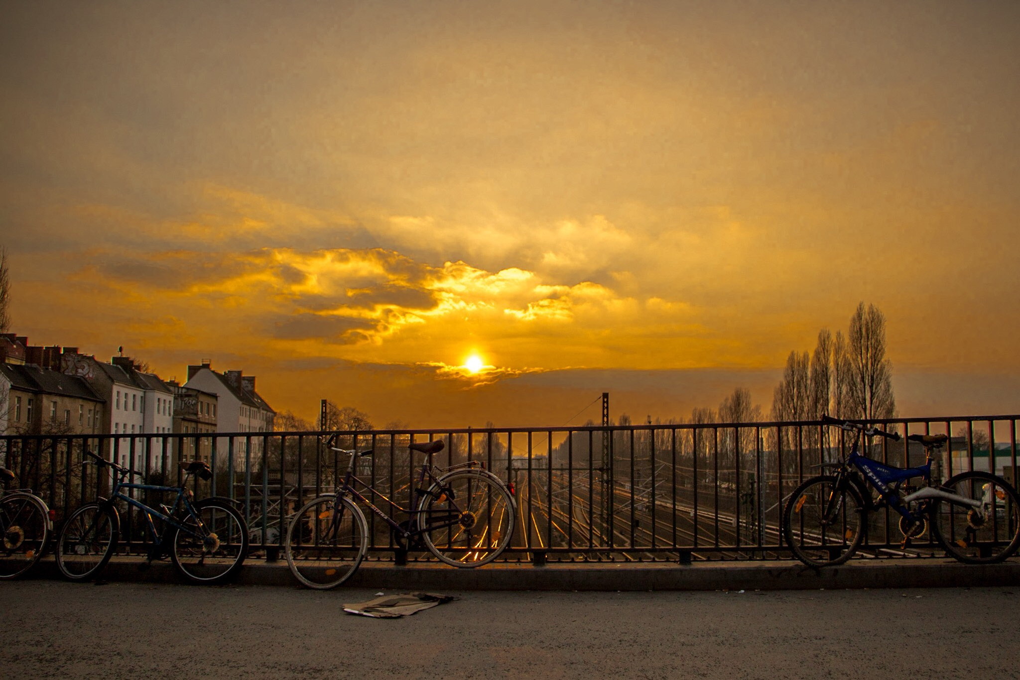 Canon EOS 760D (EOS Rebel T6s / EOS 8000D) sample photo. The sunset over berlin photography