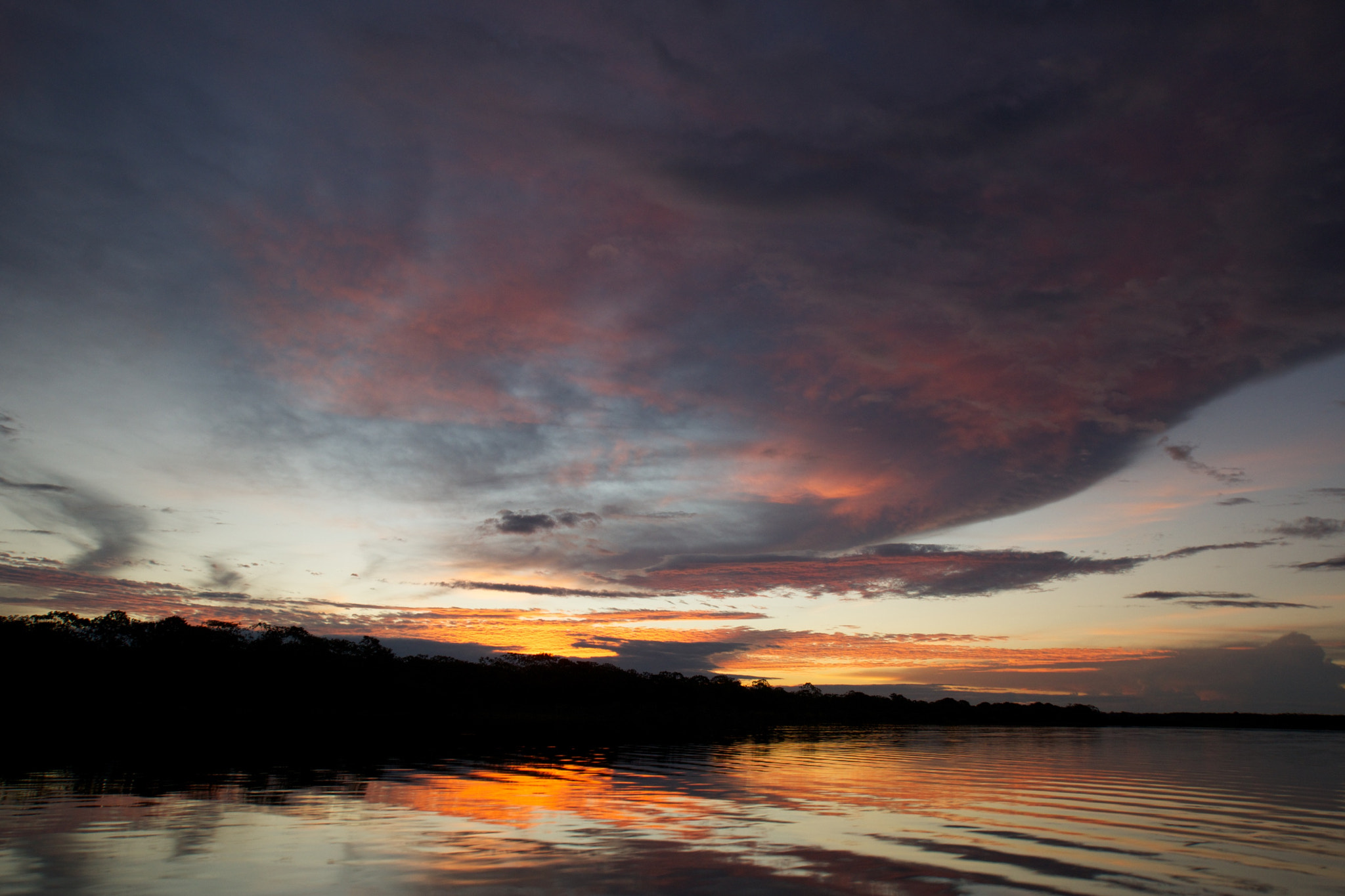 Sony SLT-A65 (SLT-A65V) + Sony DT 11-18mm F4.5-5.6 sample photo. Sunlight amazons peru photography