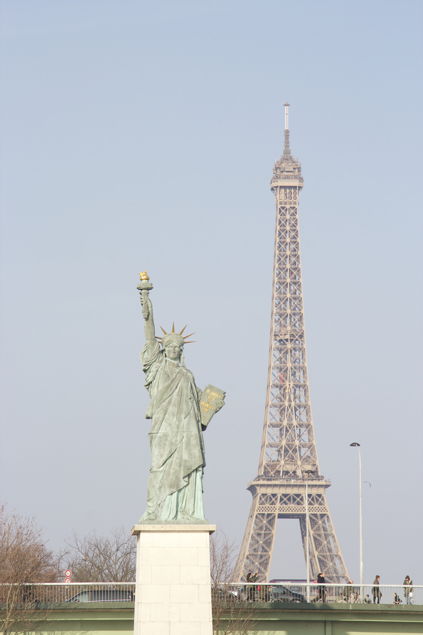 Canon EF 28-80mm f/2.8-4L sample photo. Eiffel tower and statute of liberty photography