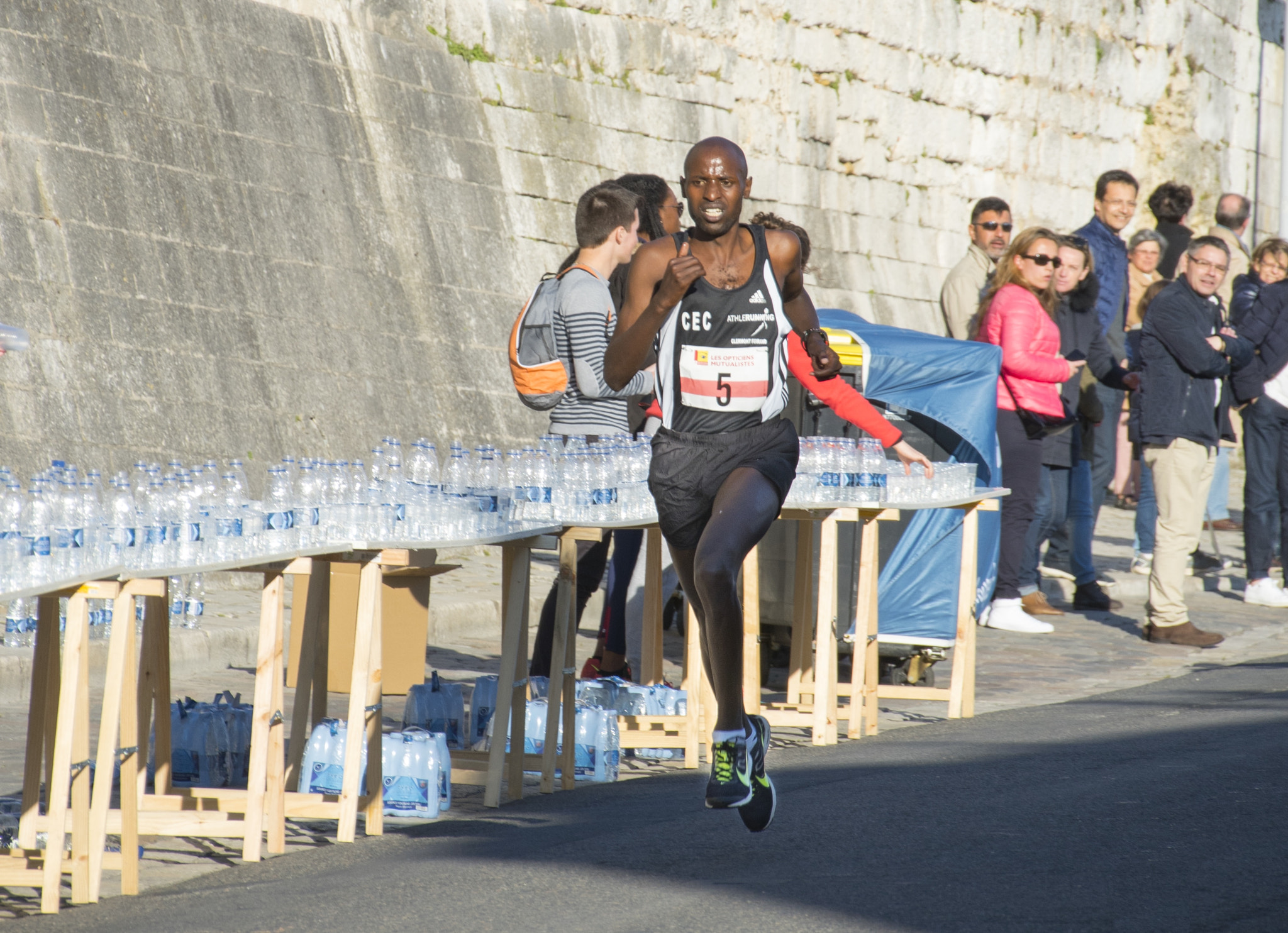 Olympus OM-D E-M5 II + Tamron 14-150mm F3.5-5.8 Di III sample photo. Foulée du grand angoulême 2016 photography