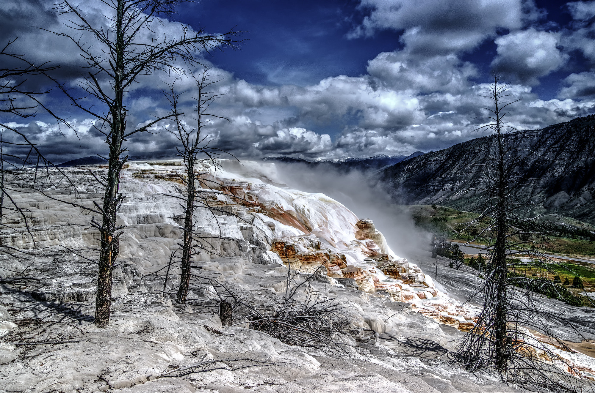 Sony Alpha DSLR-A850 + Sony 28-75mm F2.8 SAM sample photo. Yellowstone national park photography