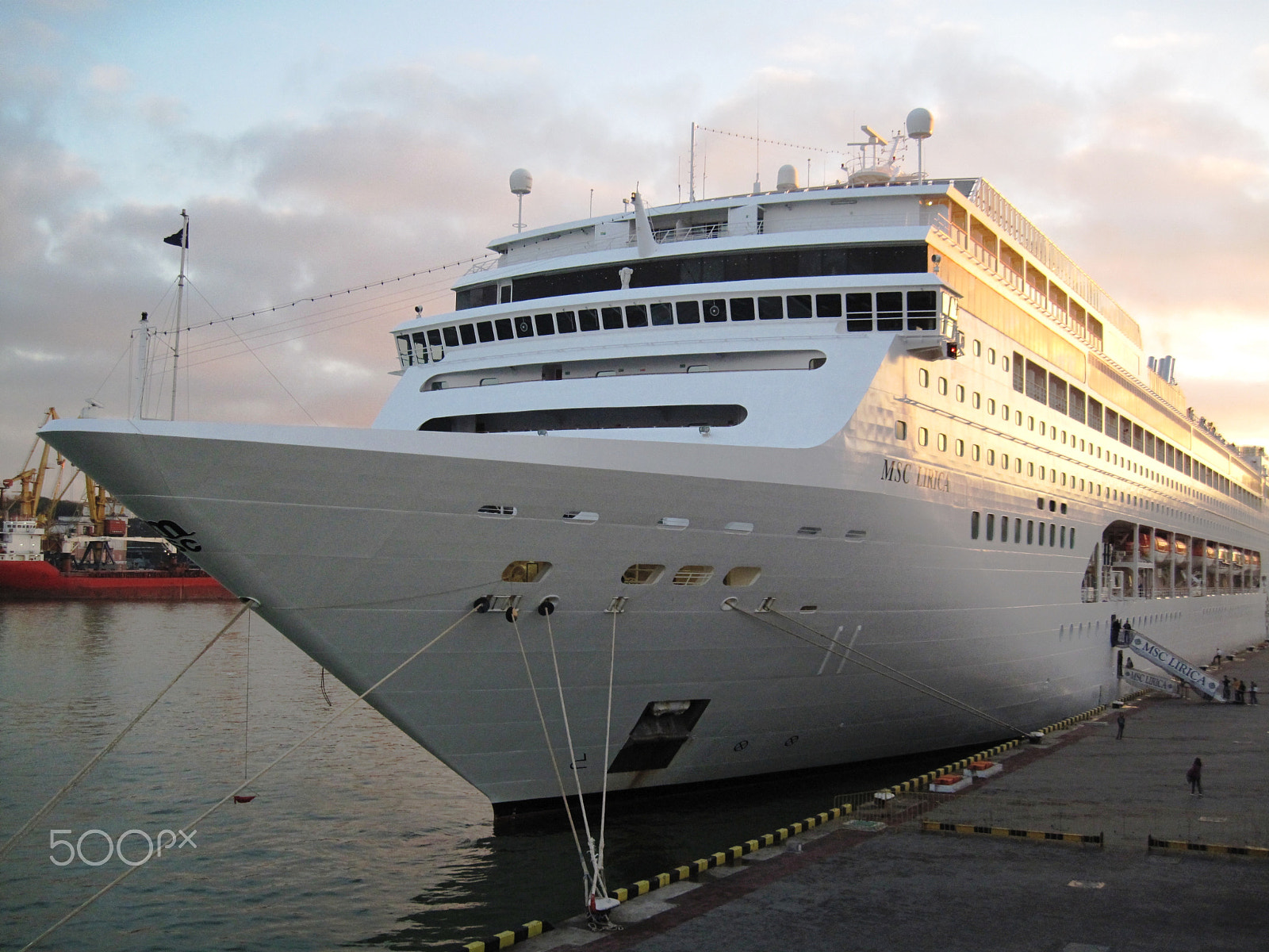 Canon PowerShot SD990 IS (Digital IXUS 980 IS / IXY Digital 3000 IS) sample photo. Big ship "msc larica" .port of odessa.black sea-1 photography