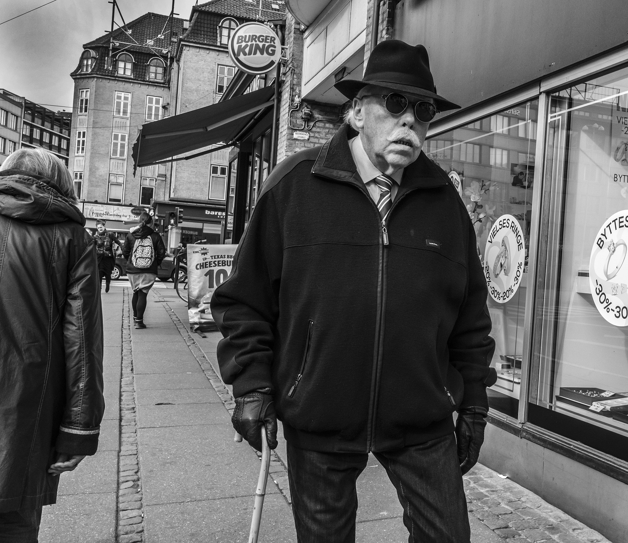 Nikon D7200 + Nikon AF-S Nikkor 20mm F1.8G ED sample photo. Cool old man photography