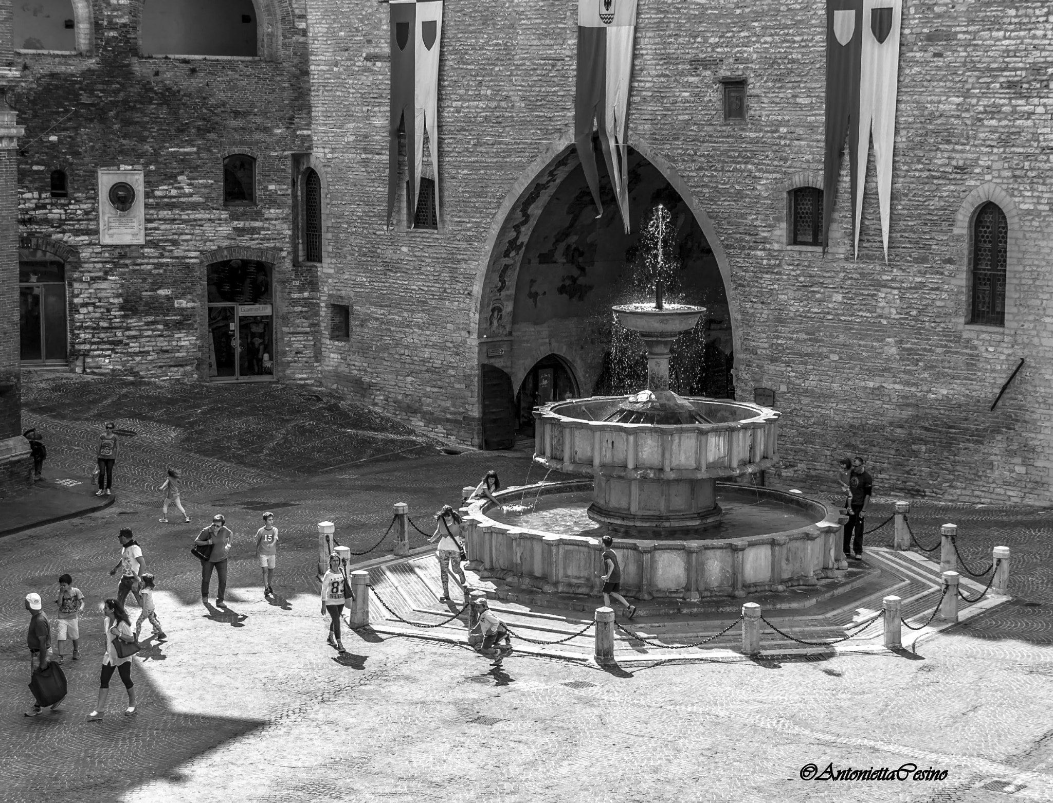 Sigma 18-250mm F3.5-6.3 DC OS HSM sample photo. Piazza italiana photography