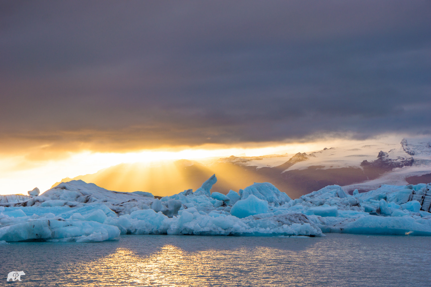 Sony E 18-200mm F3.5-6.3 OSS LE sample photo. Solar iceberg photography