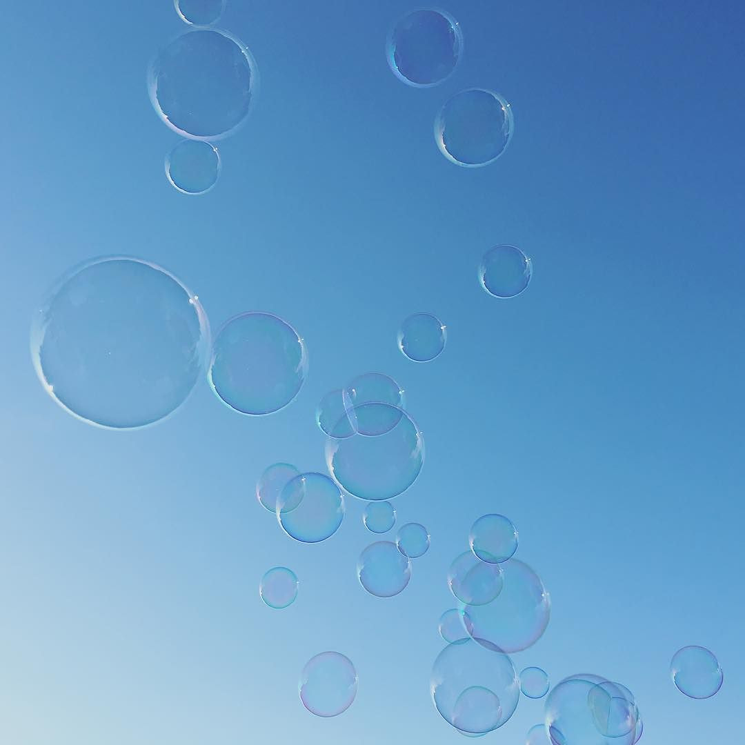 Simple things 18 #simplethings #nz #newzealand #bluesky #bubbles #soapbubbles #bubblemachine...