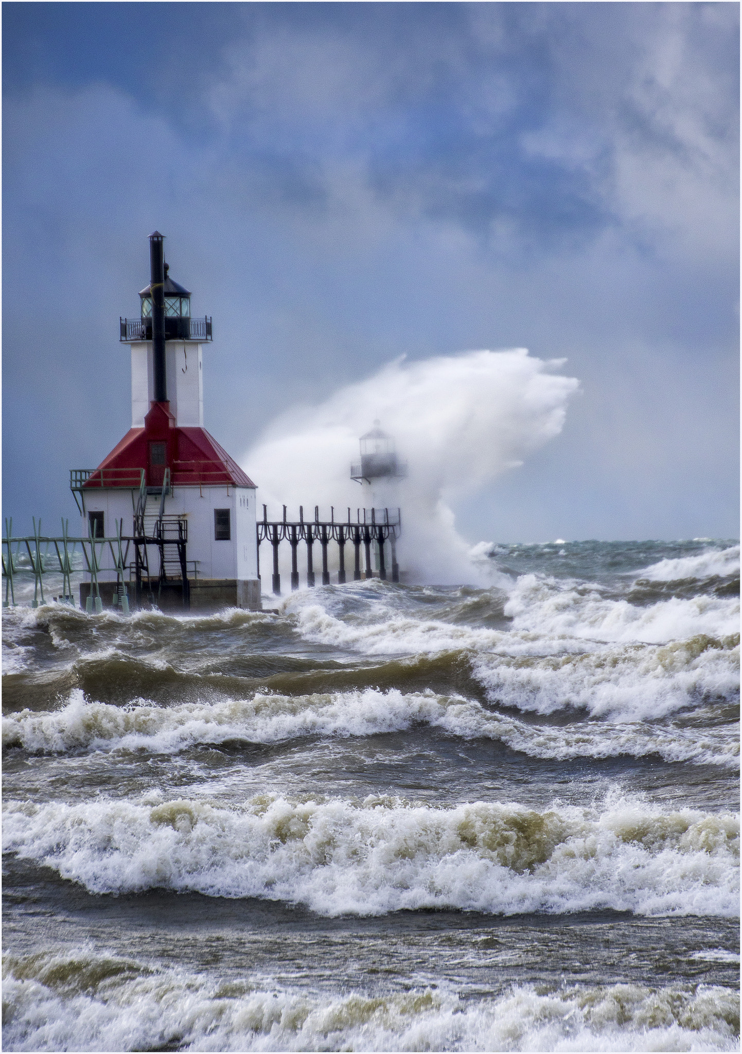 Canon EOS 7D Mark II + Tamron 18-270mm F3.5-6.3 Di II VC PZD sample photo. Lighthouse saint joseph with waves photography