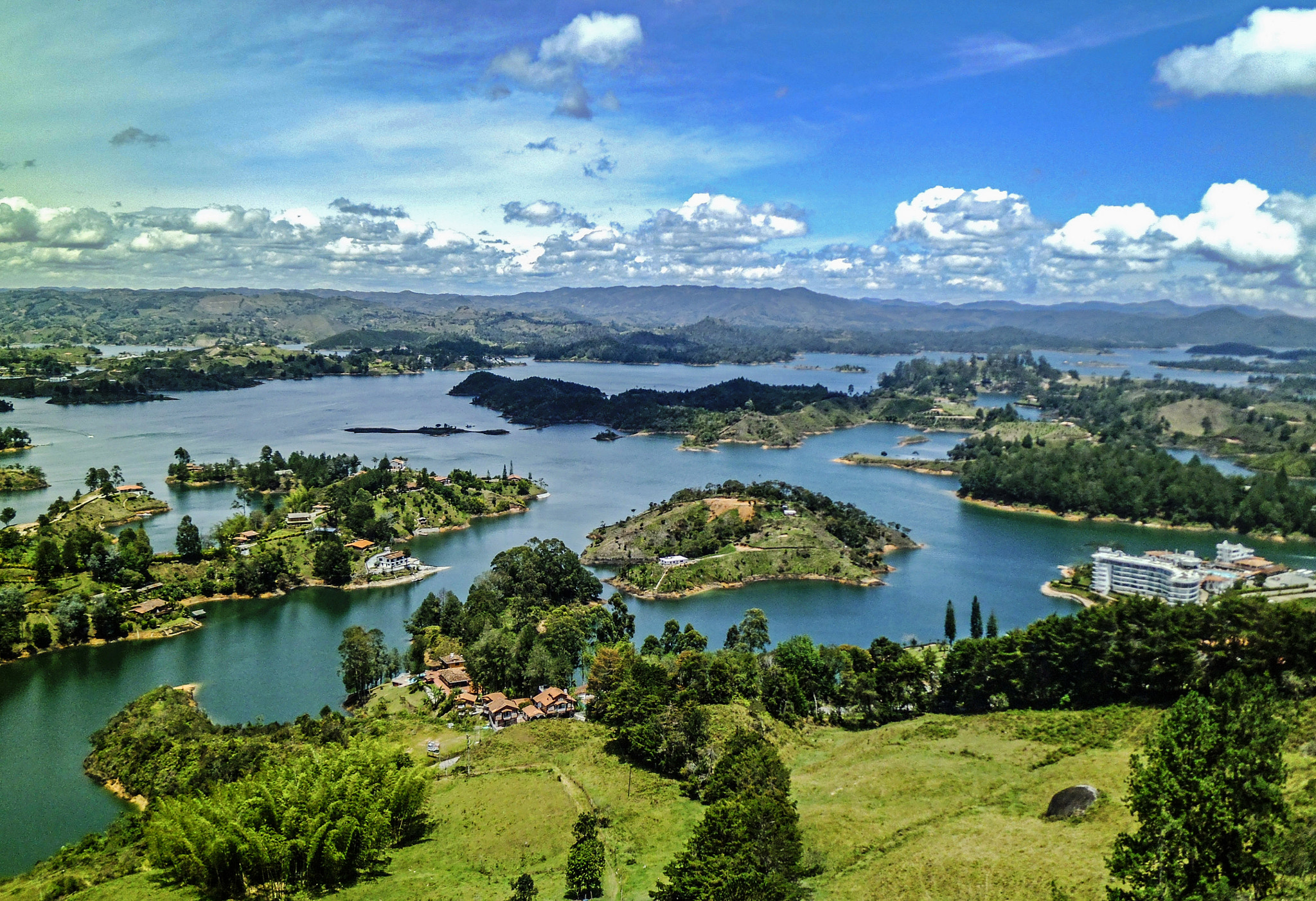 Panasonic DMC-LS5 sample photo. Guatapé, antioquia - colombia photography