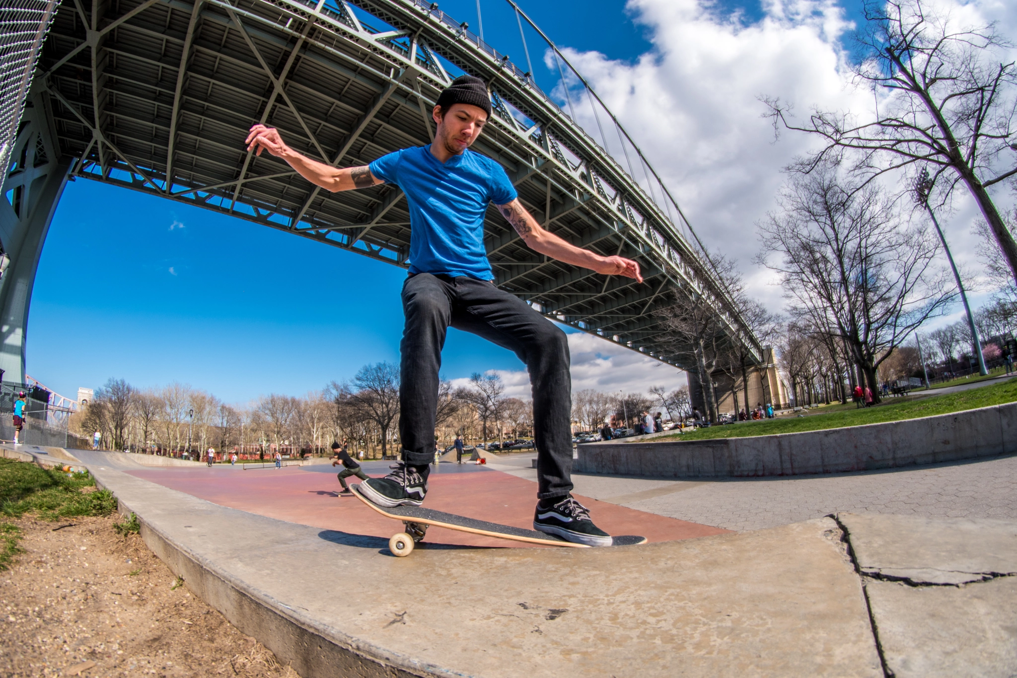 Nikon D5500 + Samyang 8mm F3.5 Aspherical IF MC Fisheye sample photo. Smith grind @ astoria skatepark, queens, nyc photography