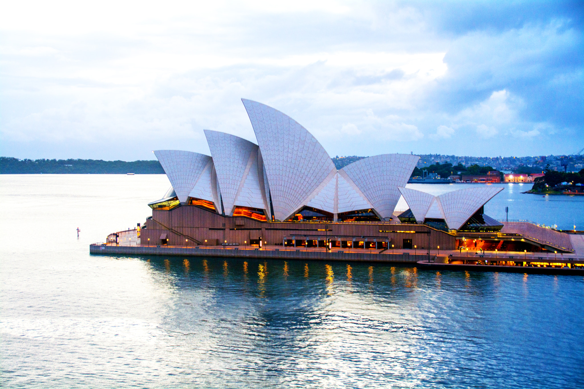 Nikon D7100 + Sigma 18-125mm F3.8-5.6 DC HSM sample photo. Opera house photography