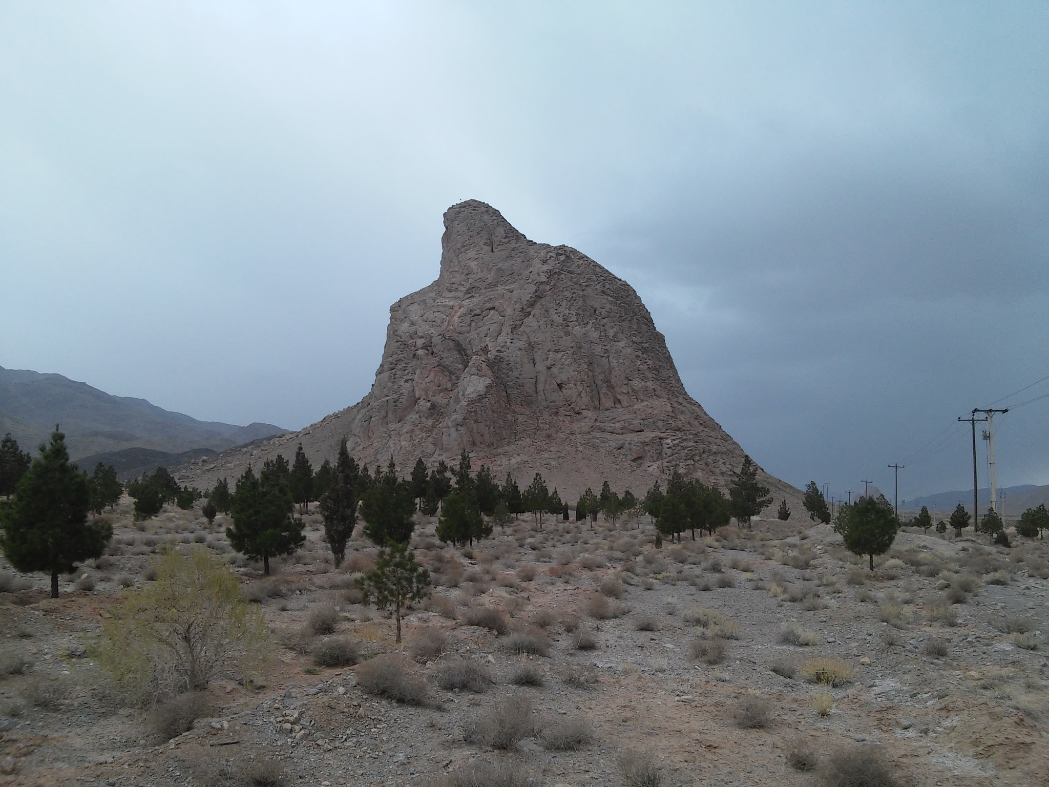 LG L90 sample photo. Eagle mountain in taft iran photography