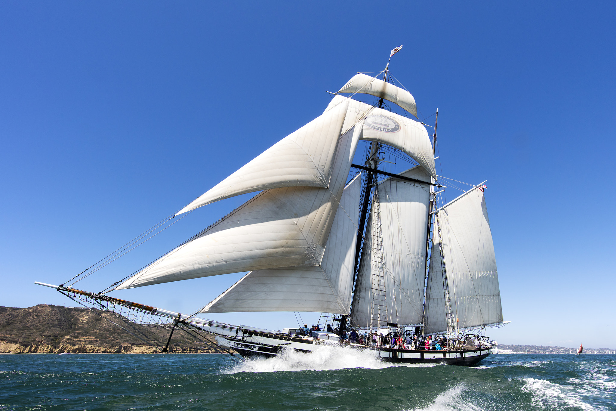 Canon EOS 5DS + Canon EF 300mm f/2.8L sample photo. The californian at sail photography