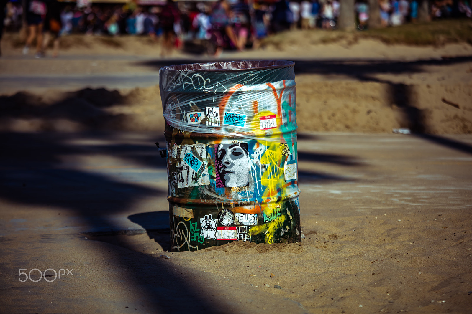 Canon EOS 5DS R + Canon EF 70-200mm F4L IS USM sample photo. Trash can photography