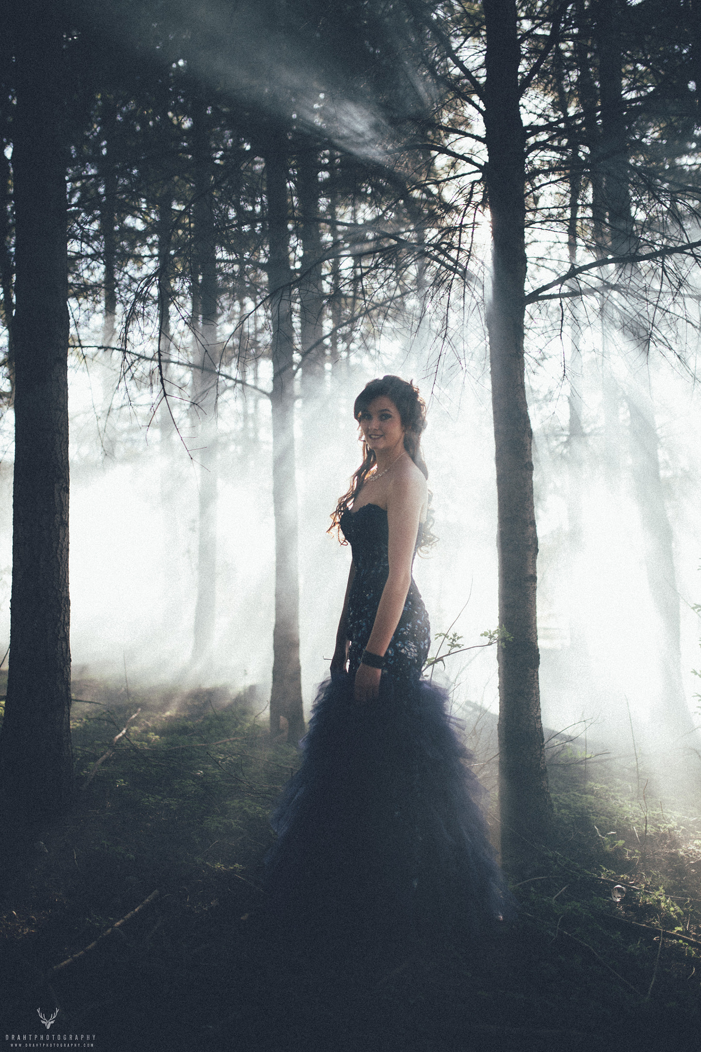 Canon EOS 5DS + Sigma 35mm F1.4 DG HSM Art sample photo. Grad 2016 photography