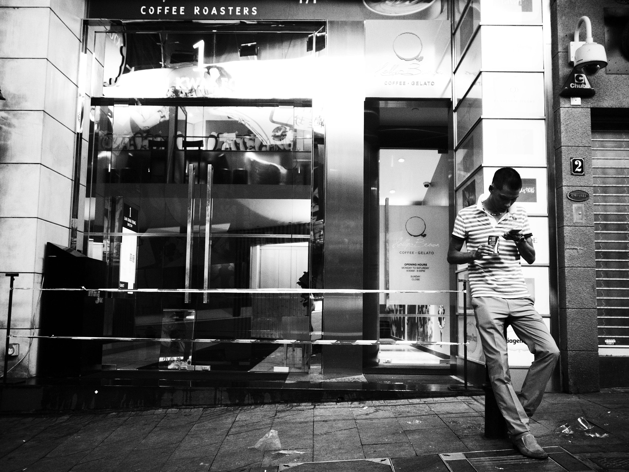 Olympus OM-D E-M5 + Olympus M.Zuiko Digital 17mm F1.8 sample photo. Coffee roaster in hong kong photography
