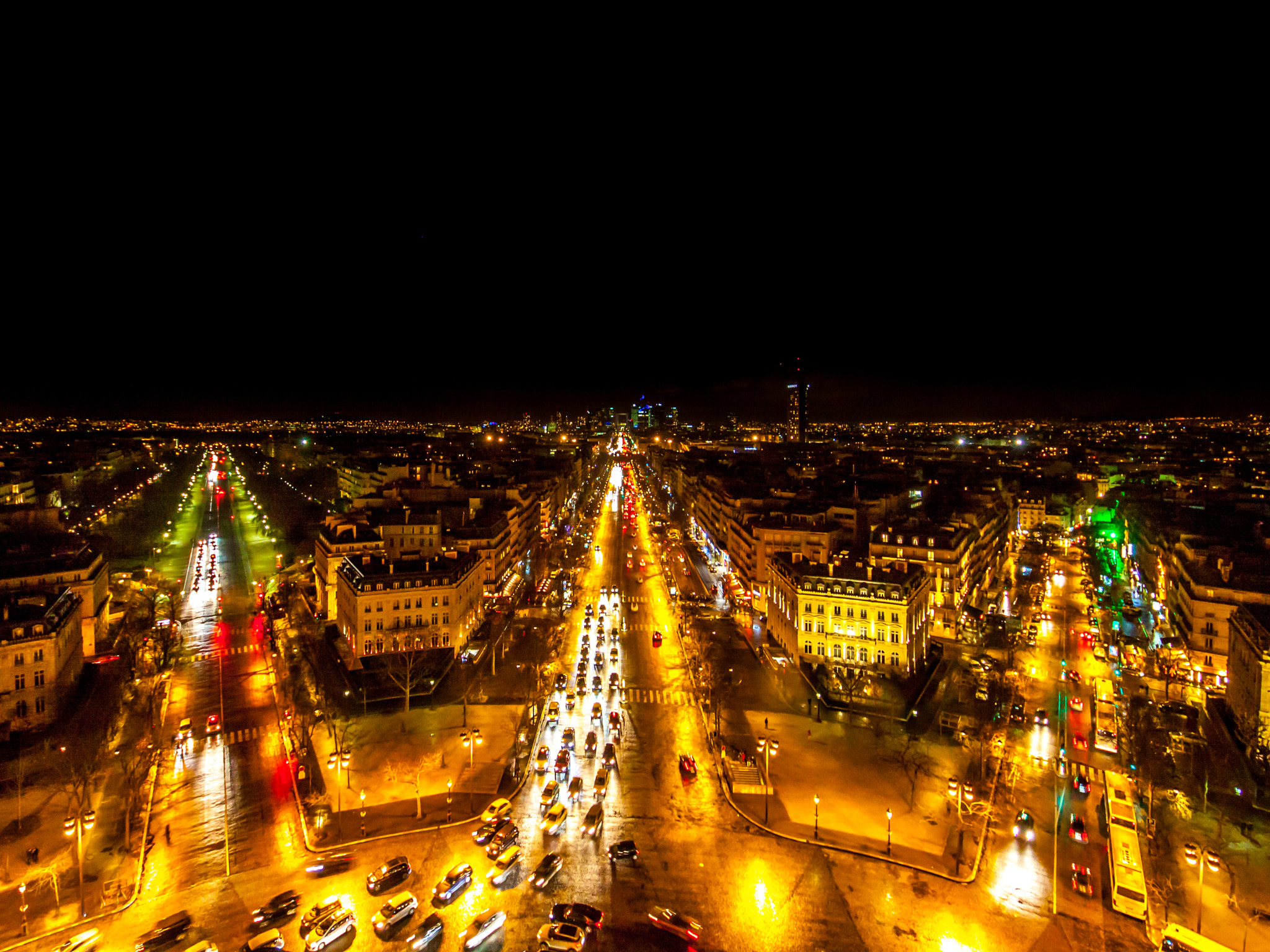 Sigma 8-16mm F4.5-5.6 DC HSM sample photo. Champs-elysees from top of arc de triomphe photography