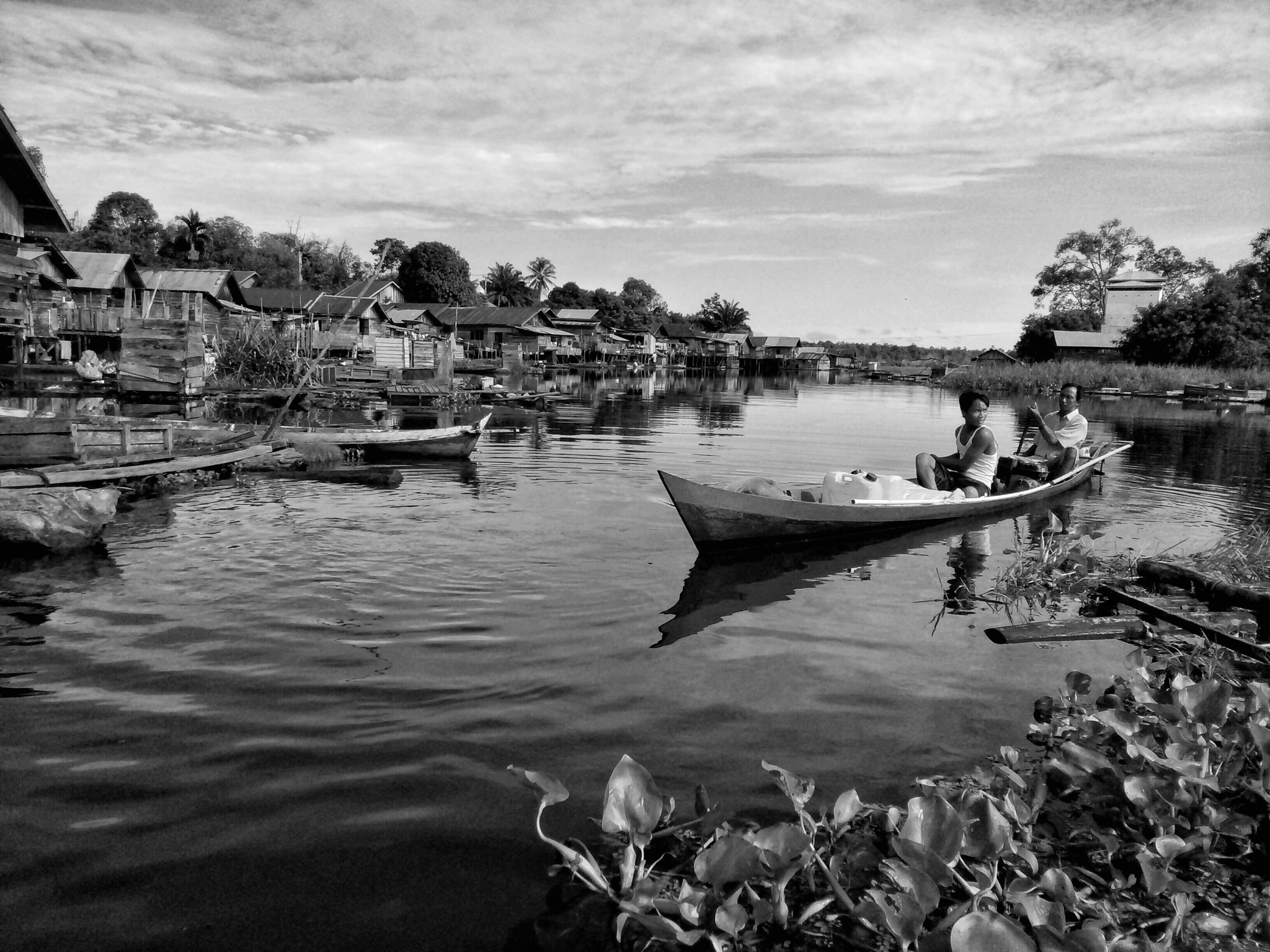 OPPO A33w sample photo. River is my life. photography