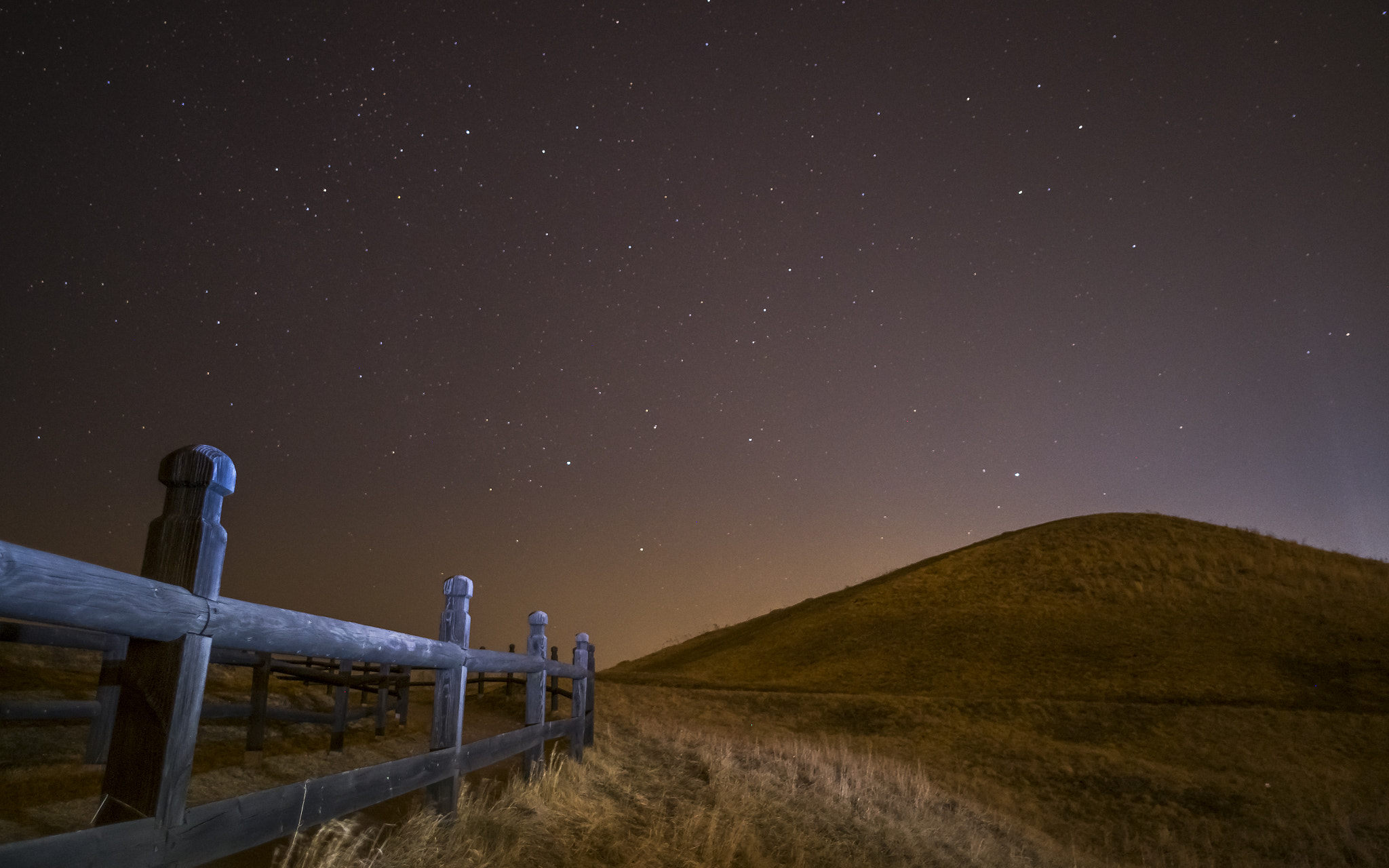 Samsung NX300M + Samsung NX 16mm F2.4 Pancake sample photo. Nordic wild west photography