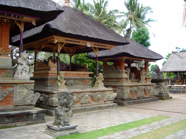 Sony DSC-P10 sample photo. Tempio balinese photography