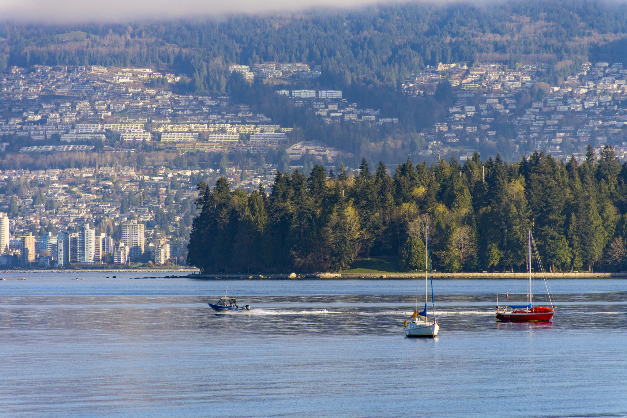 1 NIKKOR VR 10-100mm f/4-5.6 sample photo. North shore photography