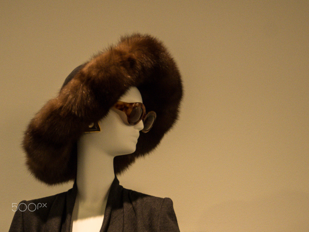 Olympus PEN E-PM2 + OLYMPUS M.12-50mm F3.5-6.3 sample photo. Fashion photography