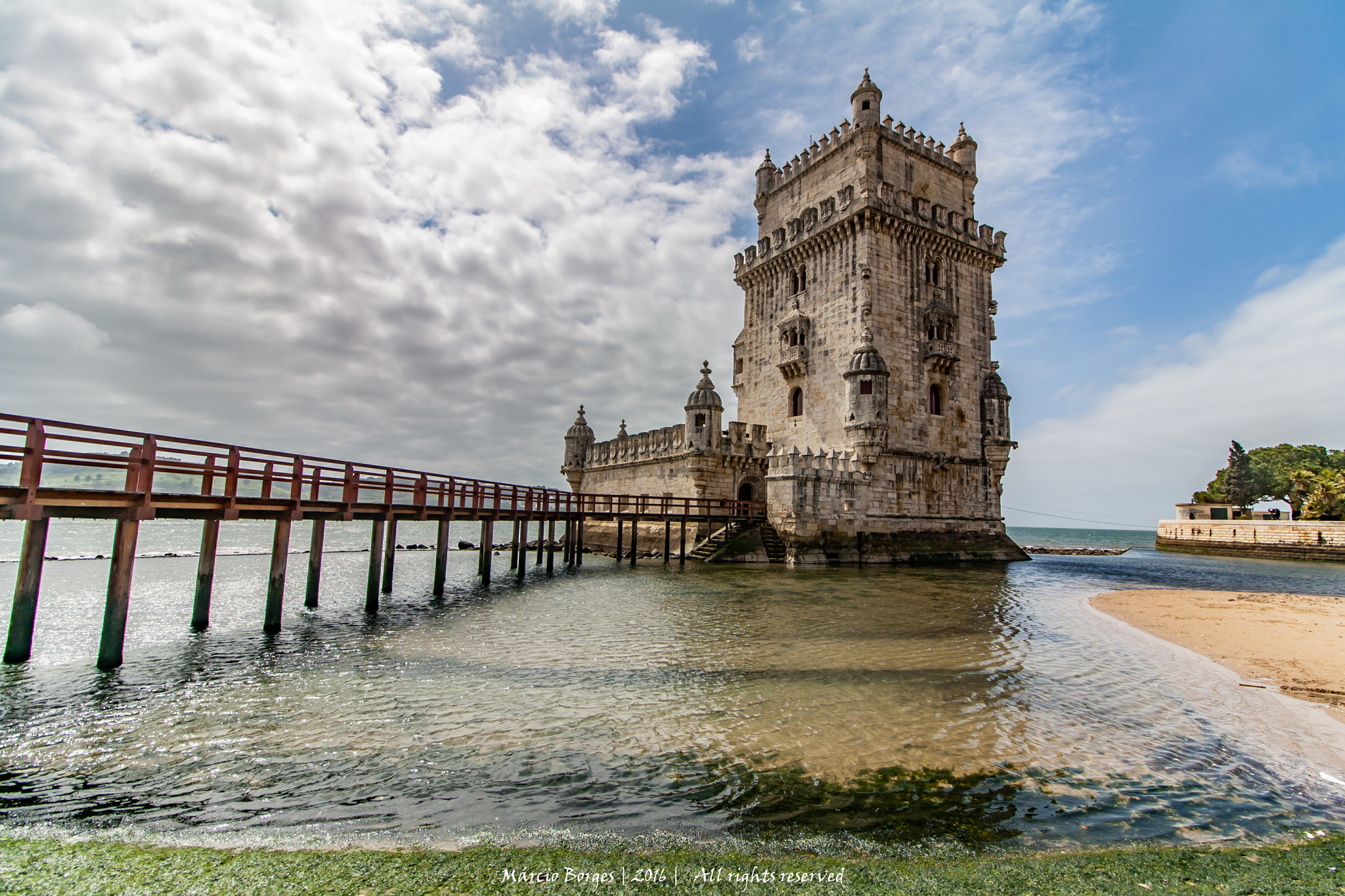 Canon EF-S 10-18mm F4.5–5.6 IS STM sample photo. Torre de belém photography