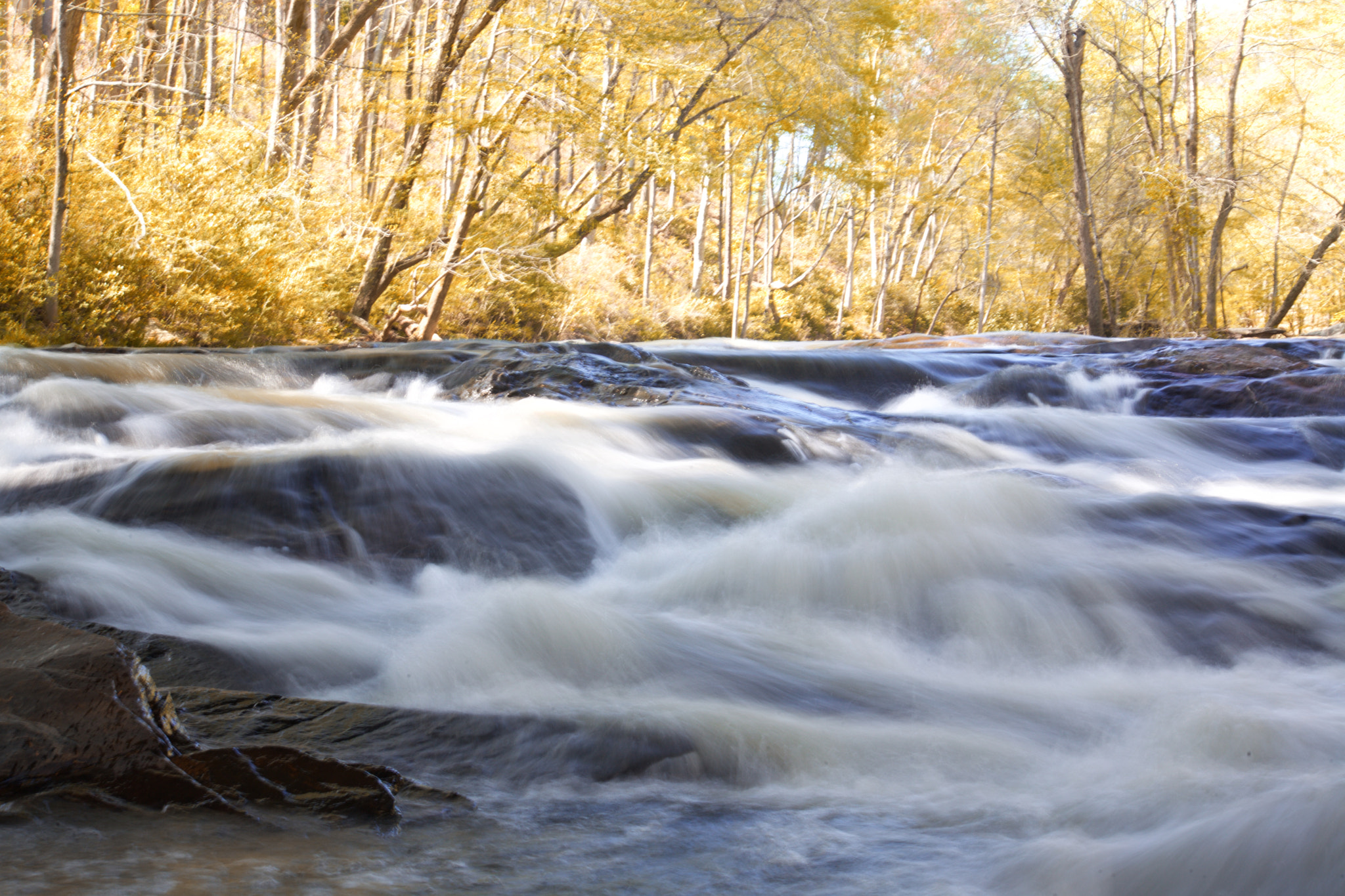 Sigma 70-300mm F4-5.6 APO DG Macro sample photo. The river was singing today photography